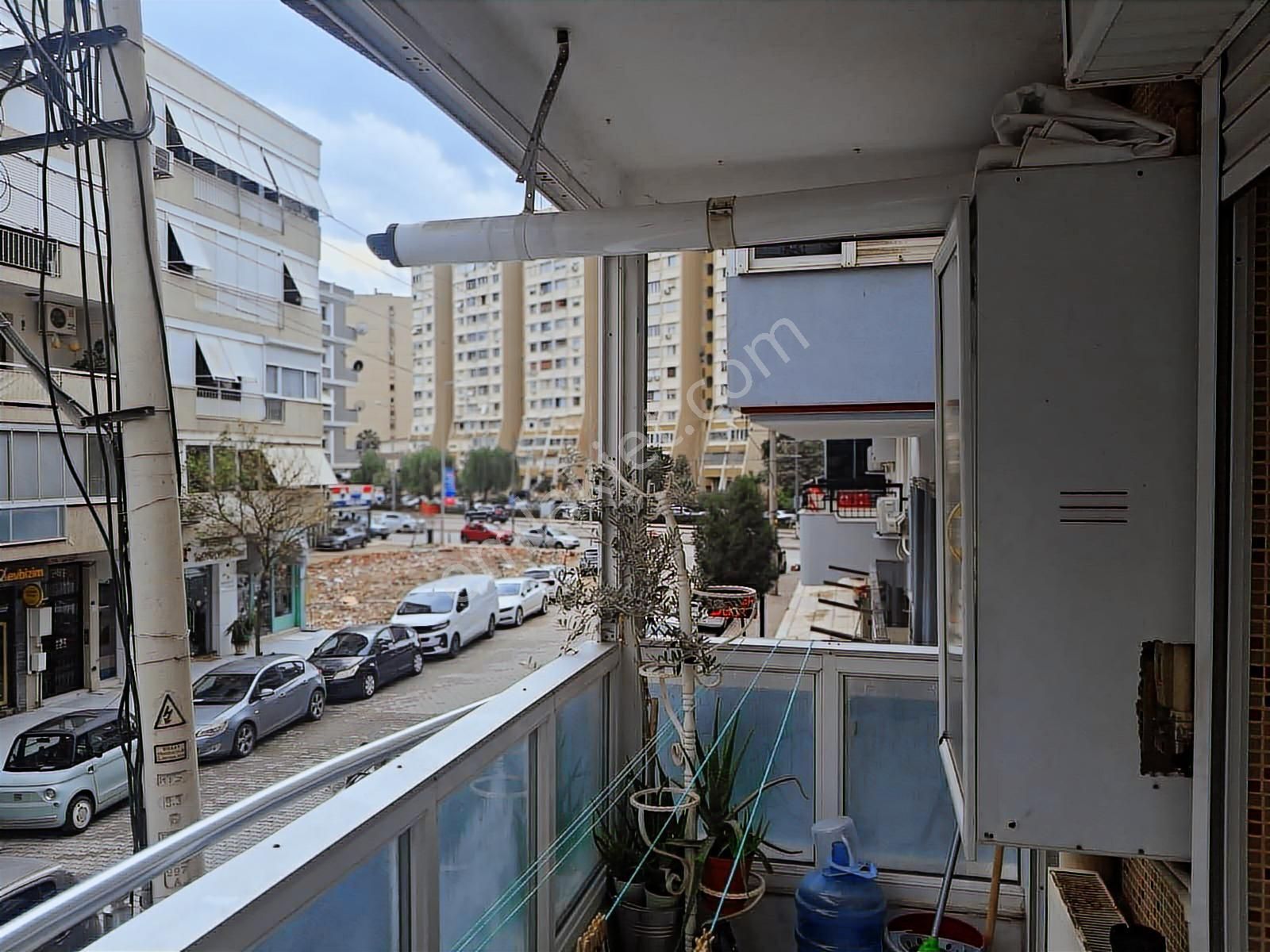 Karşıyaka Yalı Mahallesinde Satılık 2+1 Daire - Görsel 29