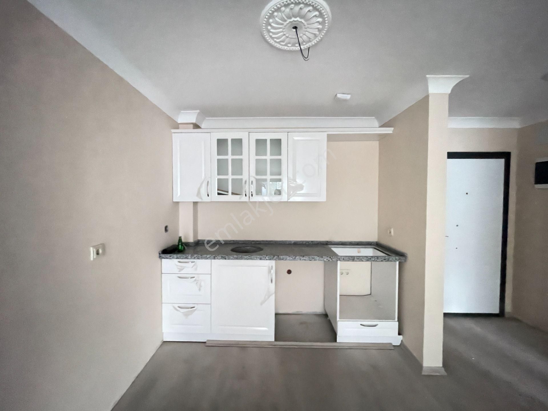 Çukurçayır'da Site İçerisinde 2+1 Kiralık Daire - Görsel 9