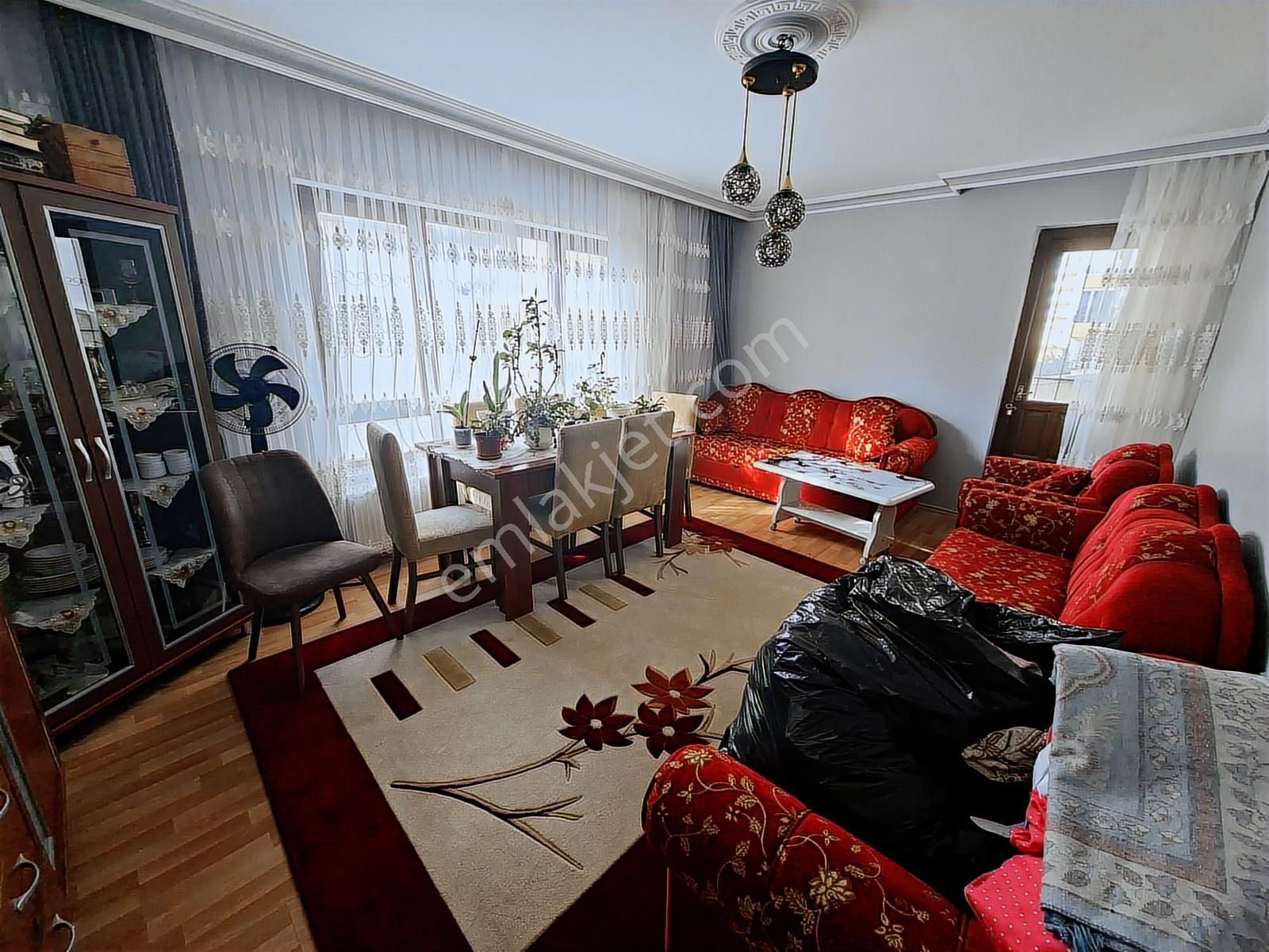 Masrafsız, Hemen Taşınmaya Uygun, Geniş Mutfaklı 3 Oda 1 Salon - Görsel 3