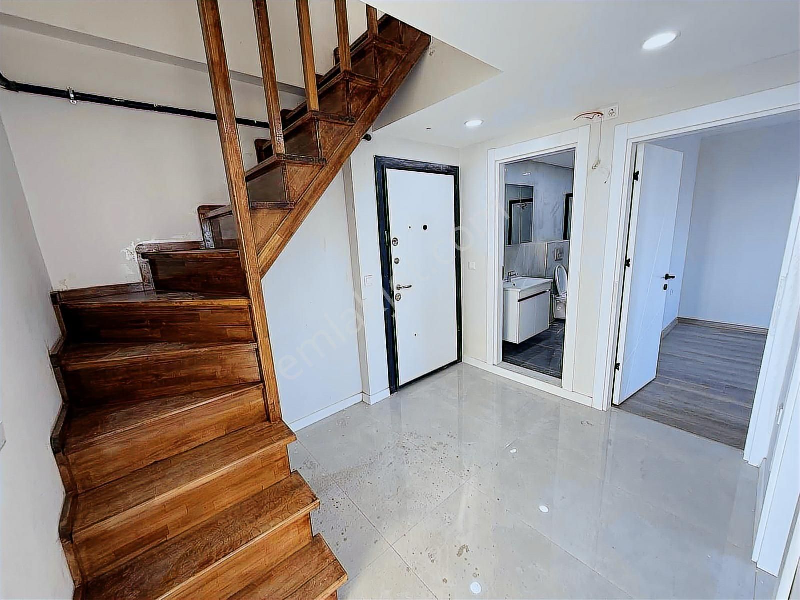 Mahmutbey - Güneşli / 3+2 187 M² Geniş Teras Dublex / Revan Park - Görsel 6