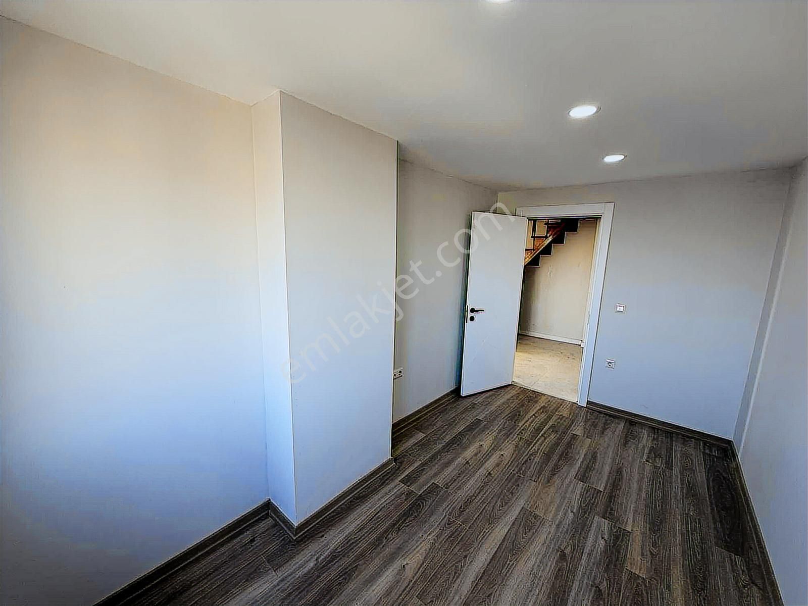 Mahmutbey - Güneşli / 3+2 187 M² Geniş Teras Dublex / Revan Park - Görsel 31