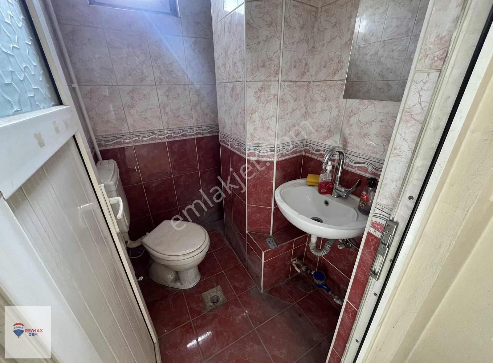 Remax Dem'den Valiliğin Yanında Kiralık 59 M2 Ofis - Görsel 6
