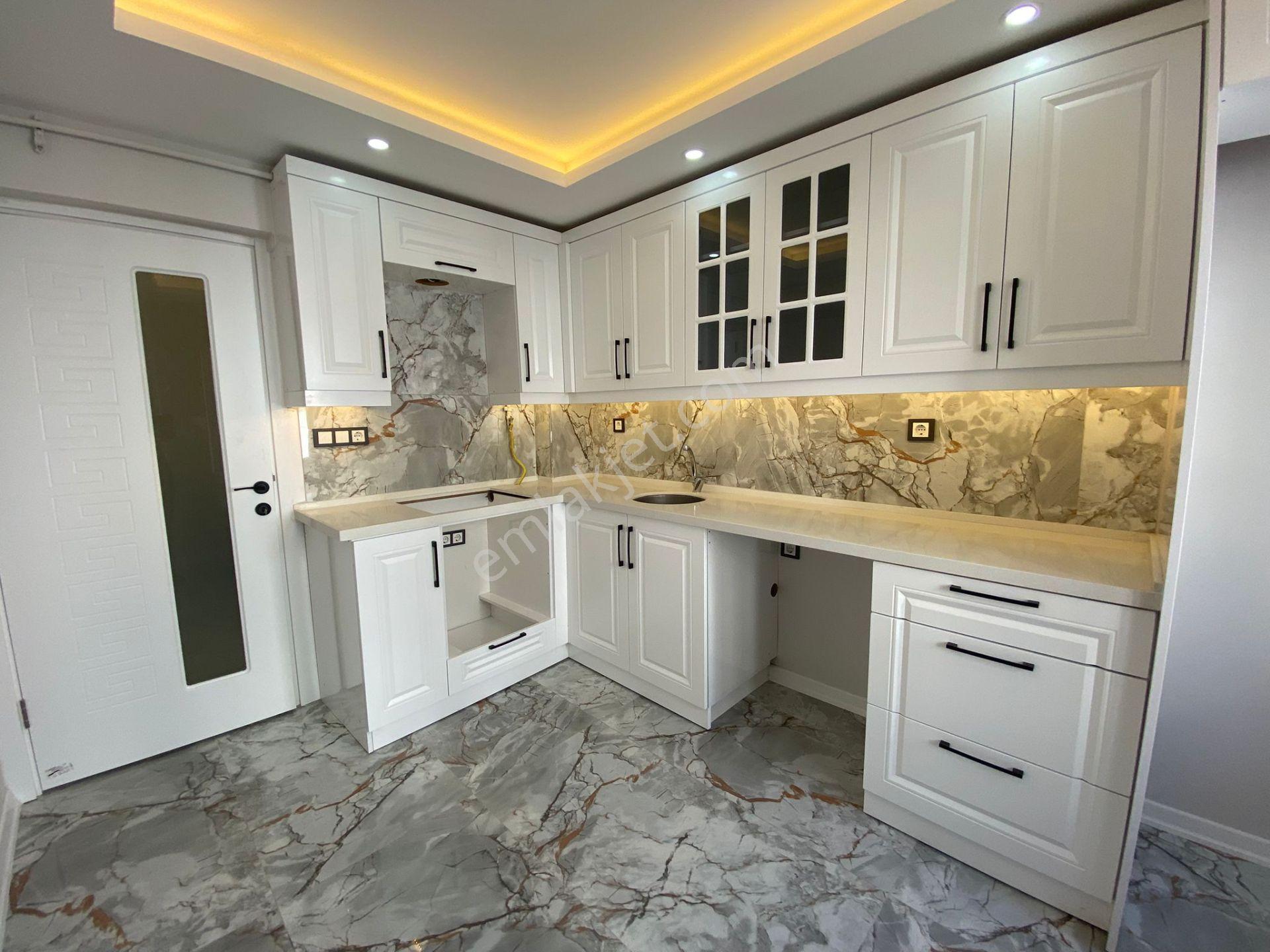 🏡ibrahim Çelebi Mahallesi 🏡 ✅3+1 120 M2 5 Katlının 3 Katı ❇️ Full Tadilatlı Balkonlu Arakat