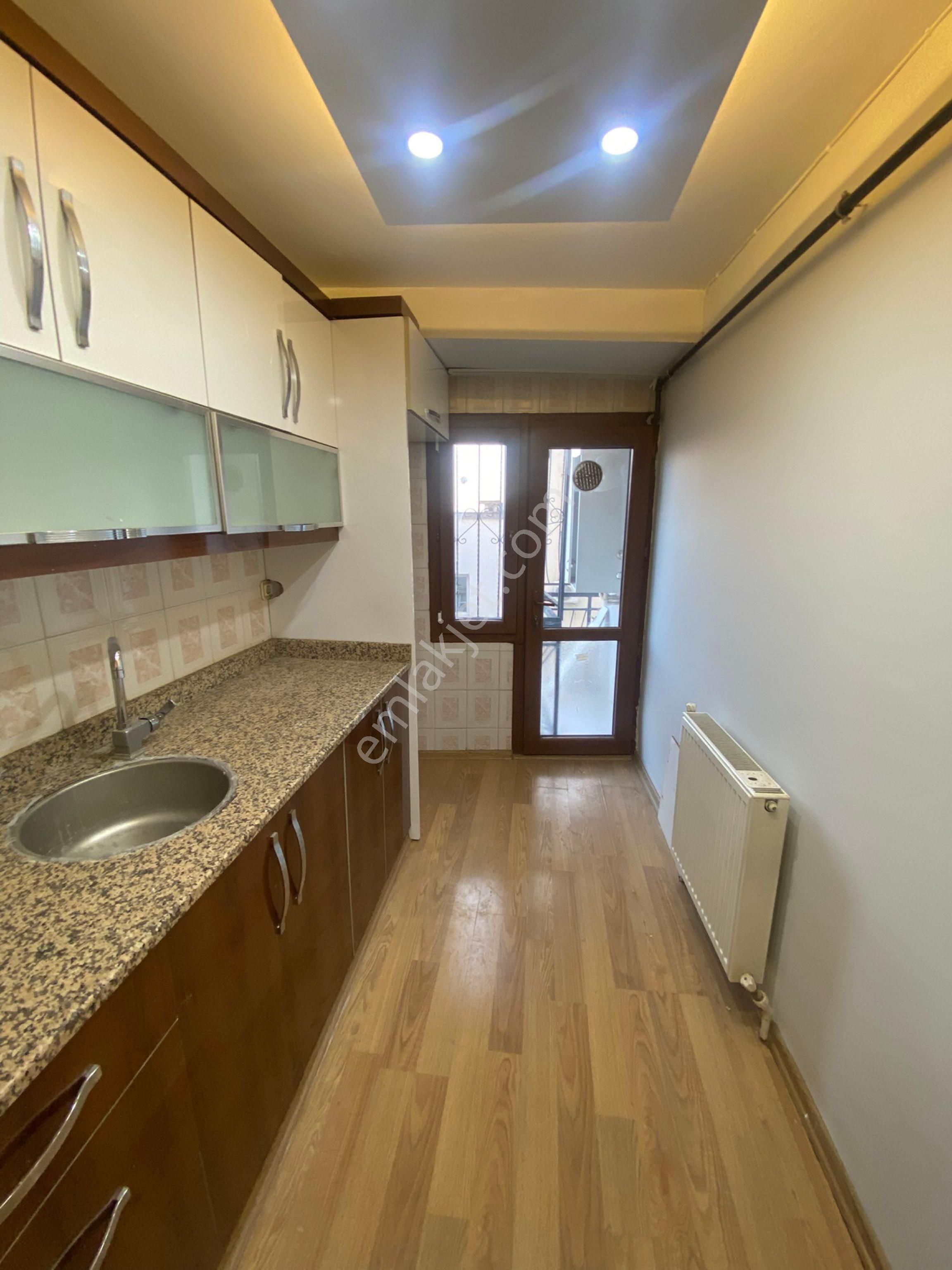 Yeşilyurt Yıldız Cd. Genç Bina'da Asansörlü Tadilatlı 2+1 - Görsel 27