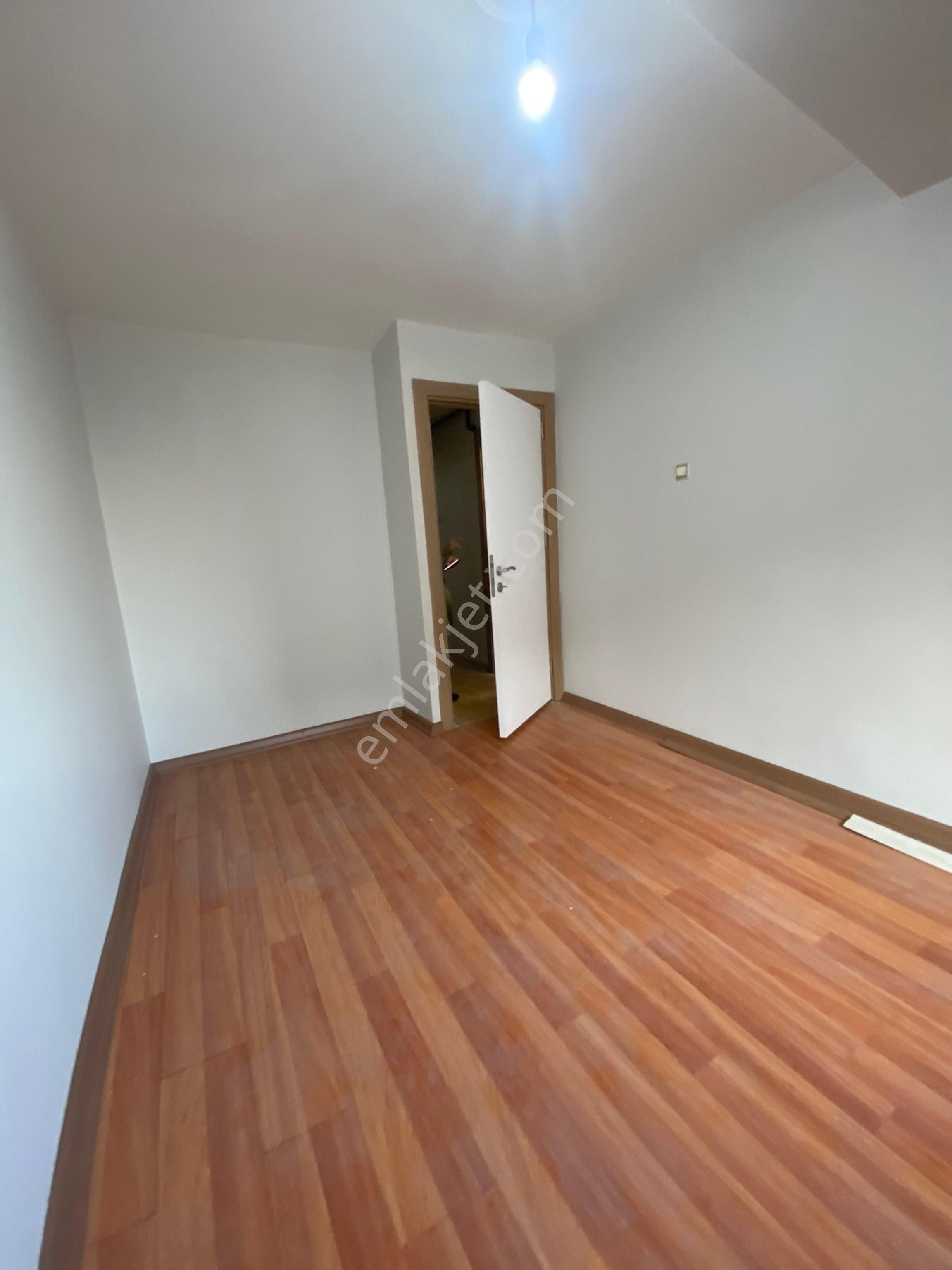 Yeşilyurt Yıldız Cd. Genç Bina'da Asansörlü Tadilatlı 2+1 - Görsel 19