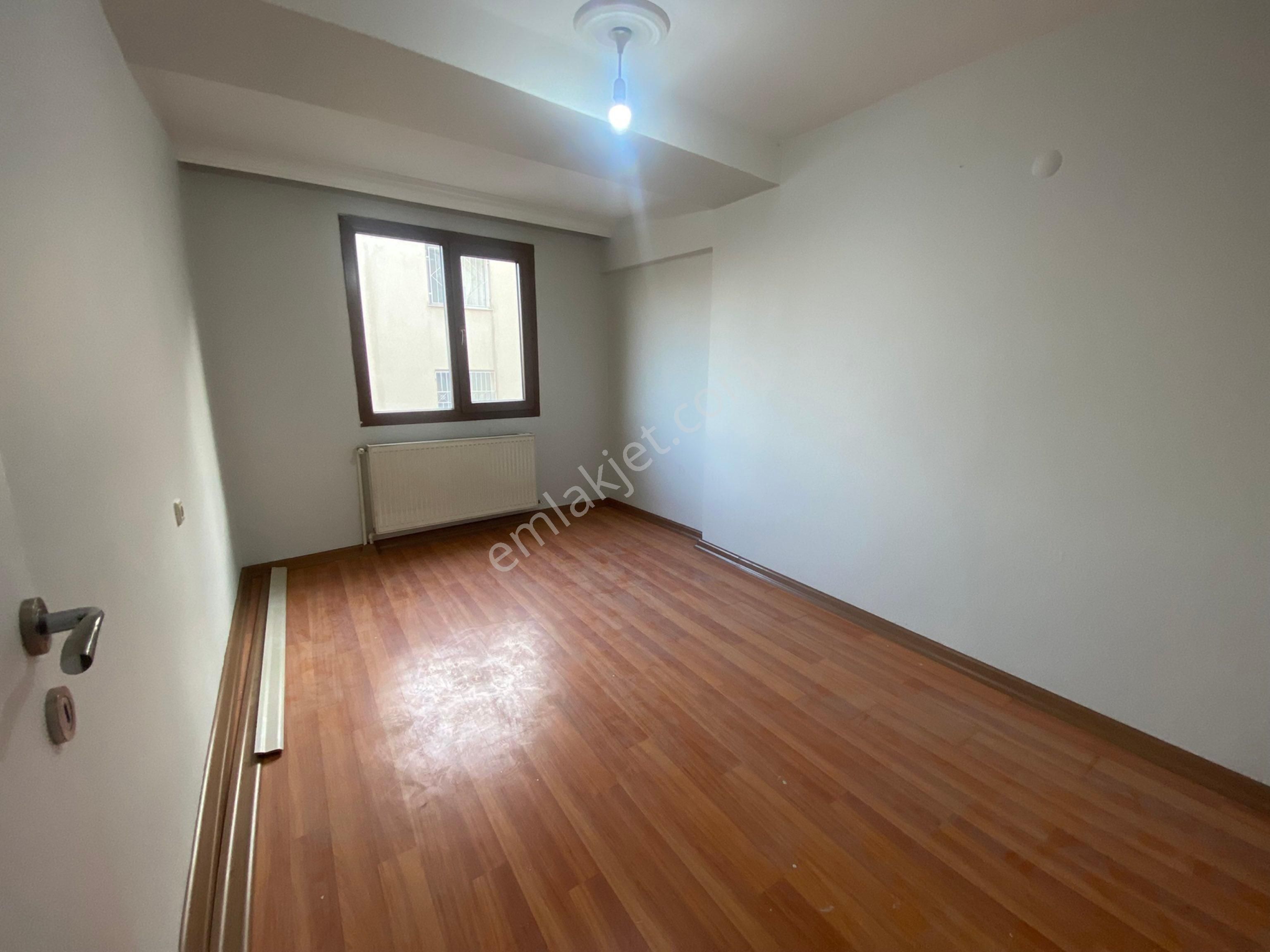 Yeşilyurt Yıldız Cd. Genç Bina'da Asansörlü Tadilatlı 2+1 - Görsel 15