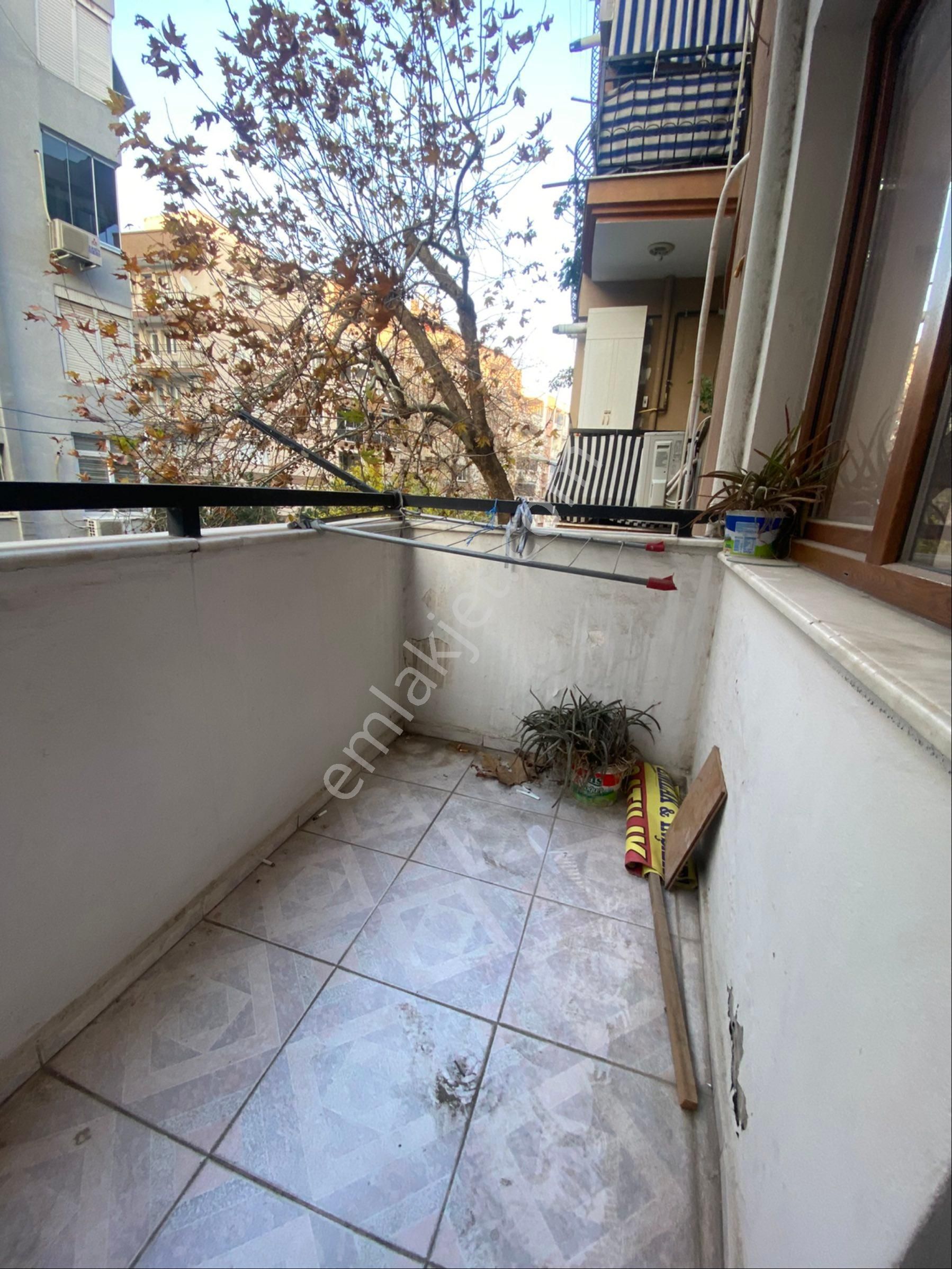 Yeşilyurt Yıldız Cd. Genç Bina'da Asansörlü Tadilatlı 2+1 - Görsel 7