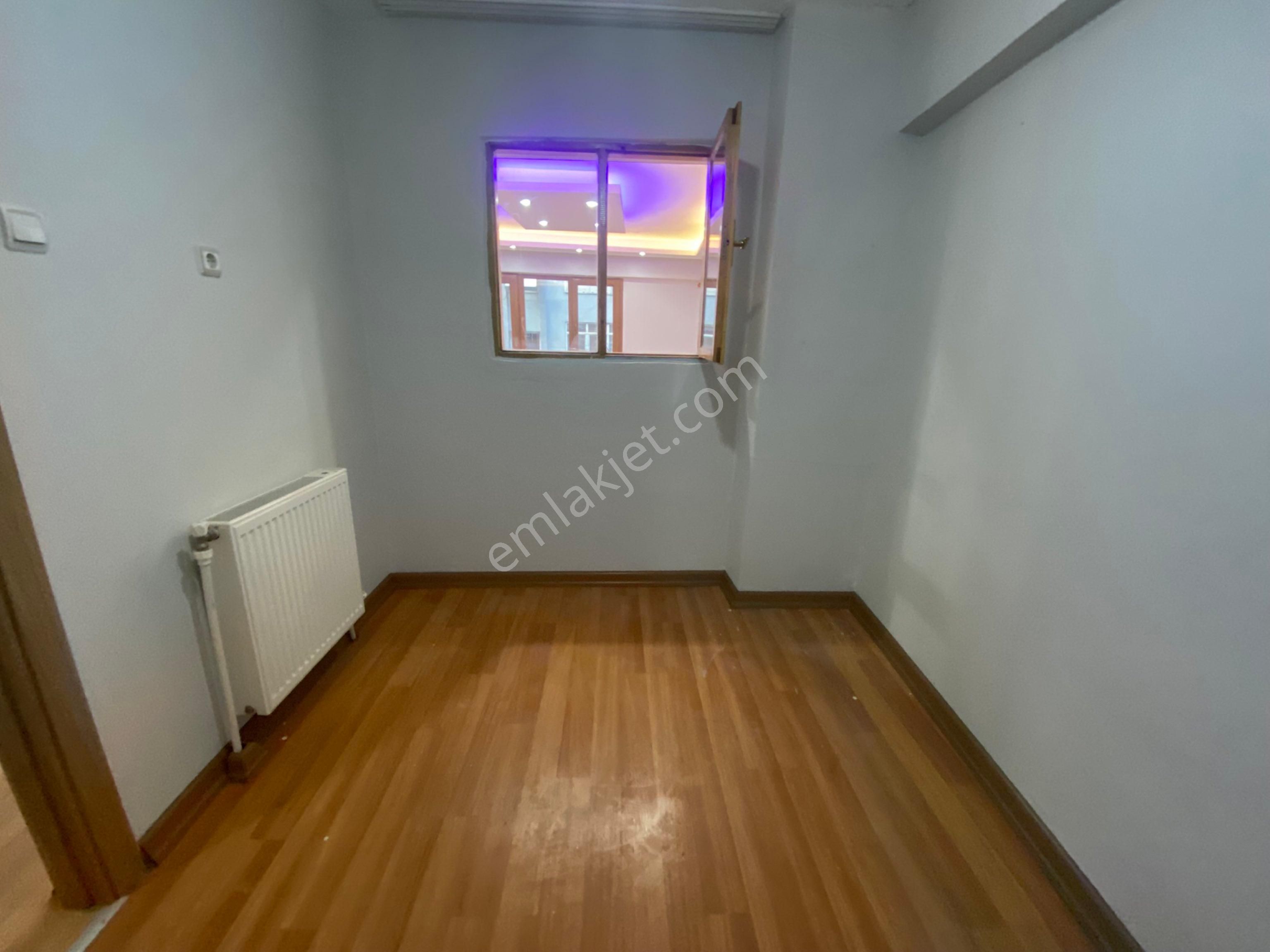 Yeşilyurt Yıldız Cd. Genç Bina'da Asansörlü Tadilatlı 2+1 - Görsel 11