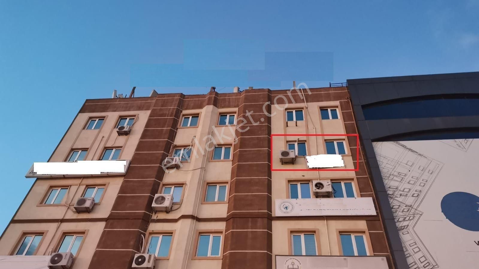 İzmit Merkezde İçi Yapılı İşyeri