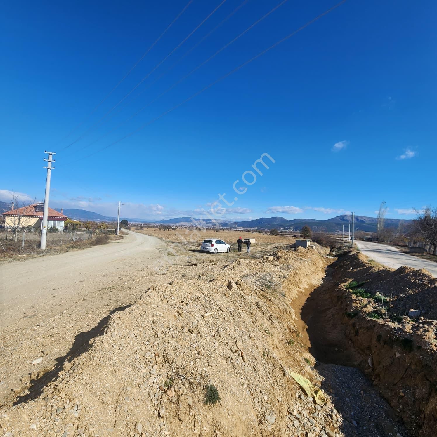 Ev Ve Araç Takasına Uygun Köy Yerleşim Sınırında 30 Dönüm Tarla - Görsel 4