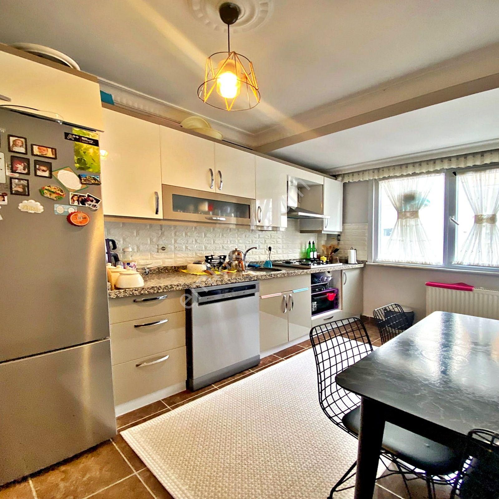 Sultaniye Mh Balkonlu Krediye Uygun 2+1 Satılık Ara Kat Daire - Görsel 12