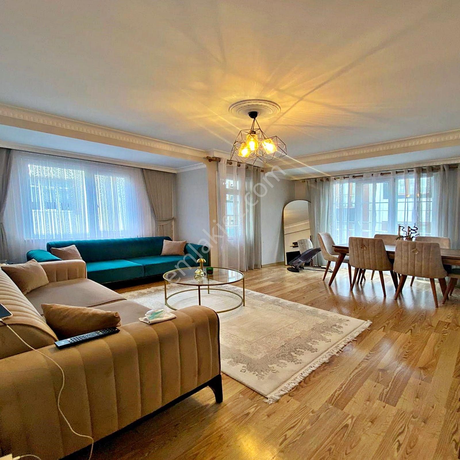 Sultaniye Mh Balkonlu Krediye Uygun 2+1 Satılık Ara Kat Daire