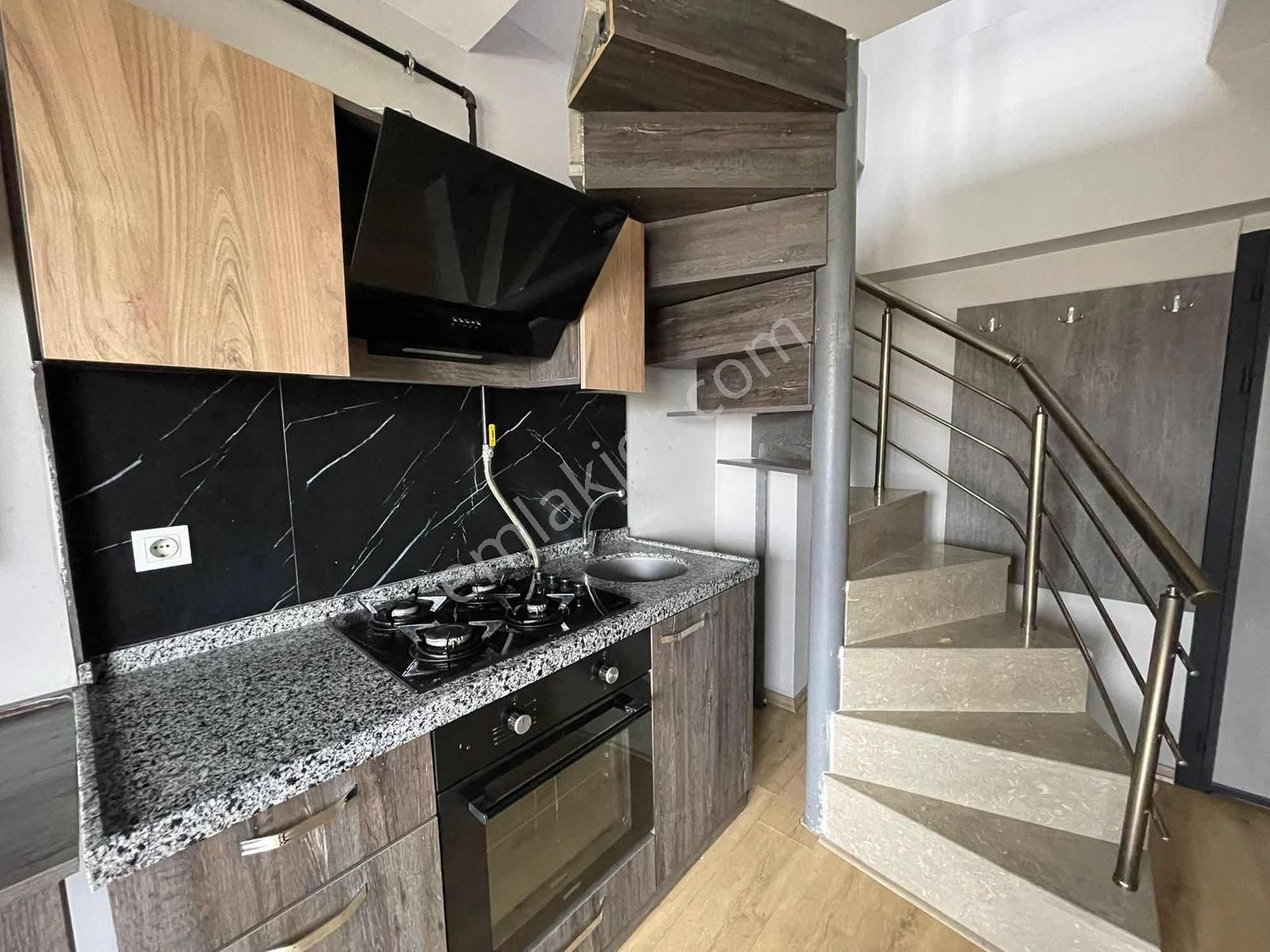 Yamaner'den Görüklede Merkezi Konumda 2+1 Dubleks | Kredi Uygun - Görsel 3