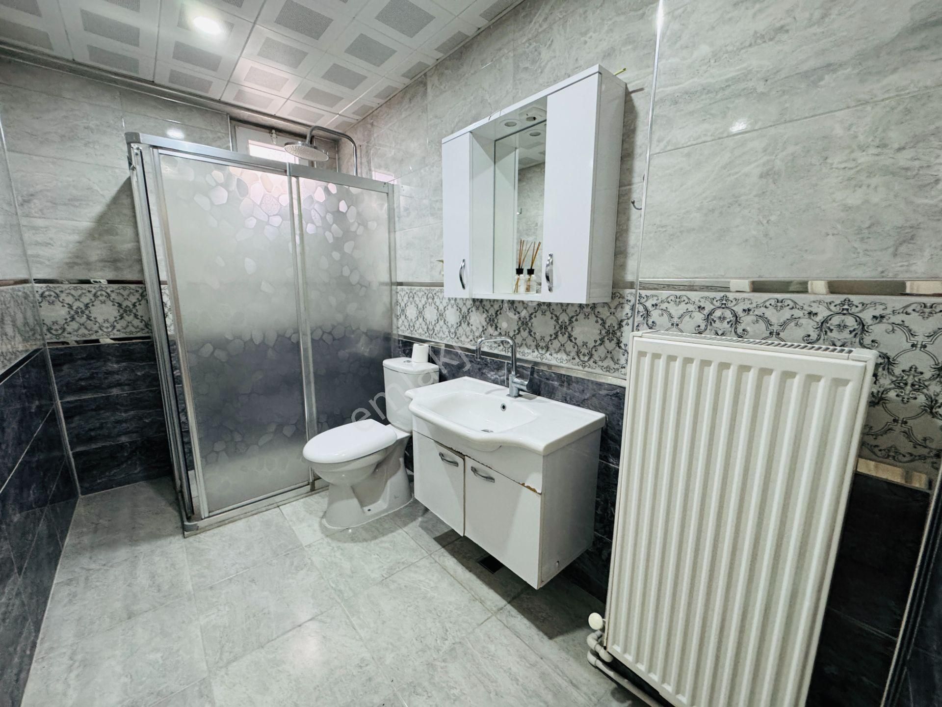 Kızıltoprak 'ta İçi Yapılı Doğalgazlı Geniş Ferah 3+1 - Görsel 16