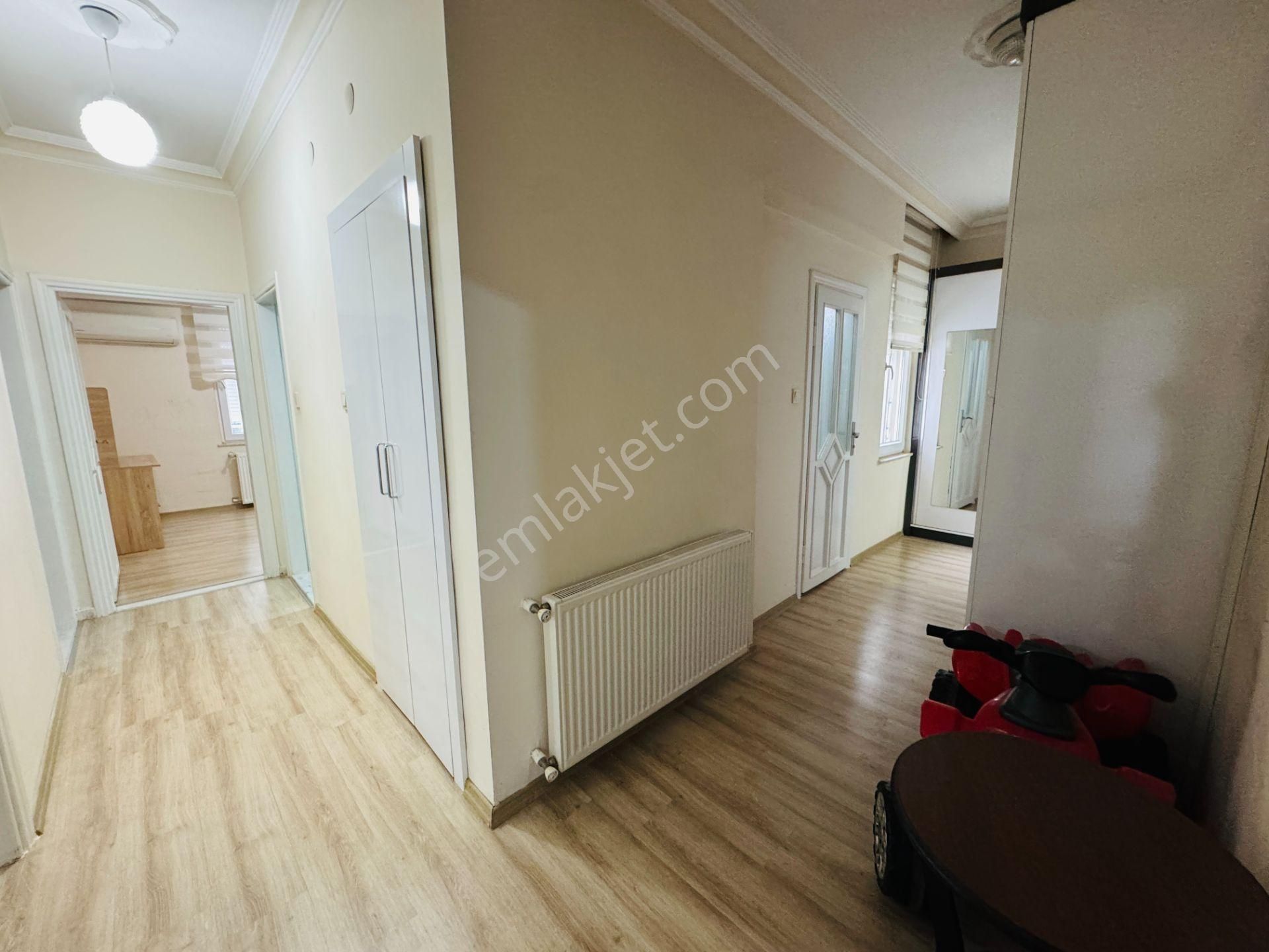 Kızıltoprak 'ta İçi Yapılı Doğalgazlı Geniş Ferah 3+1 - Görsel 11