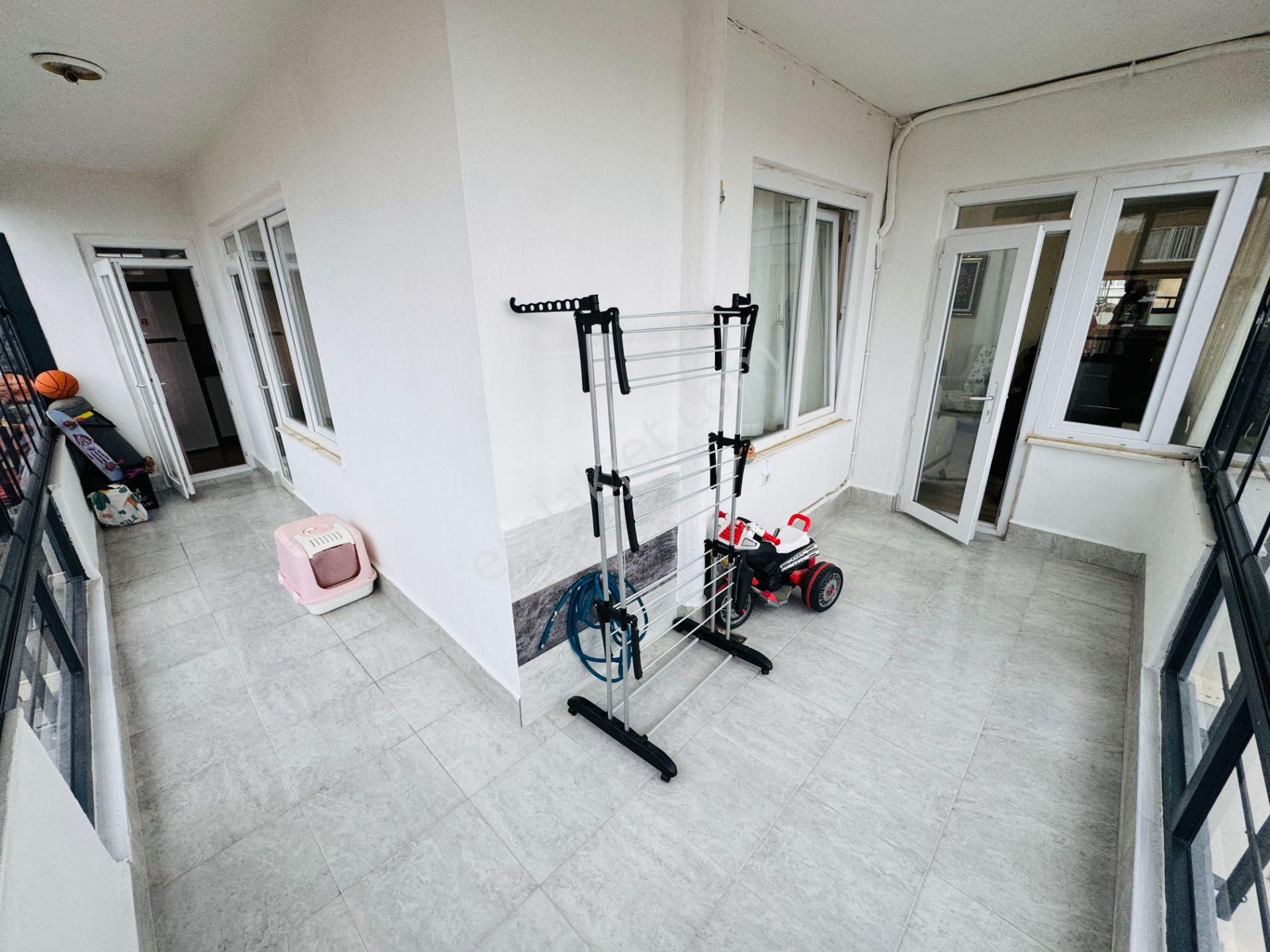 Kızıltoprak 'ta İçi Yapılı Doğalgazlı Geniş Ferah 3+1 - Görsel 24