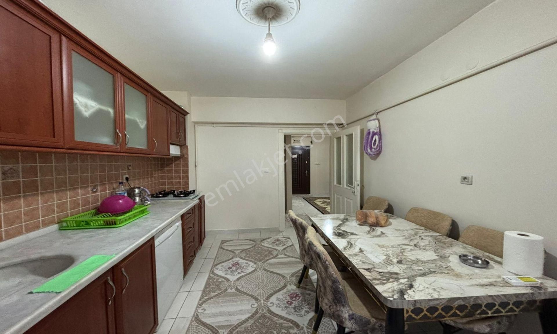 Bulvar'dan Merkezi Lokasyon'da 3+1 Satılık Cadde Yakını Daire!!! - Görsel 3