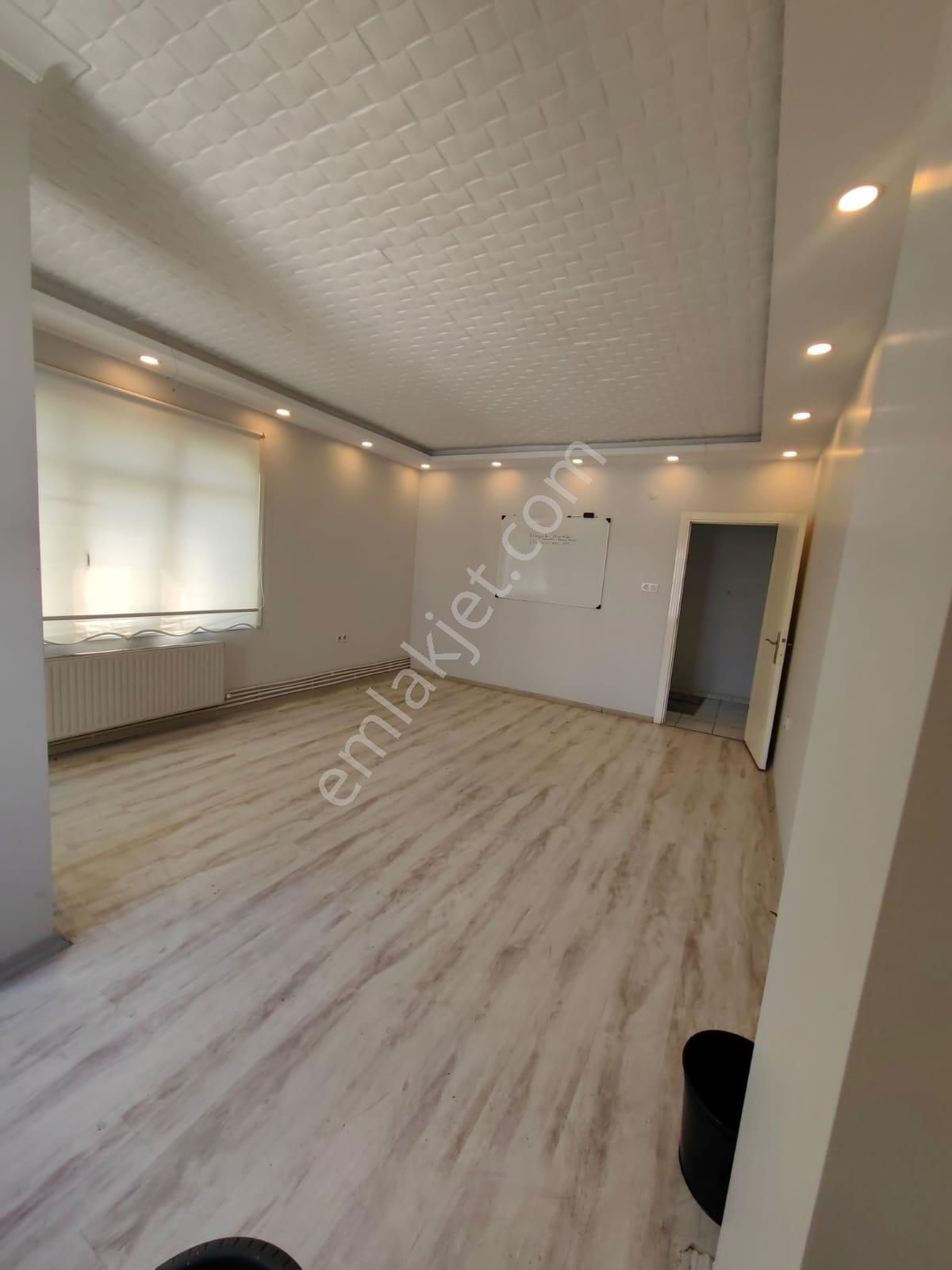 Bahçelievler Çobançeşme Cadde Üzerinde Kiralık 2+1 Ofis - Görsel 8