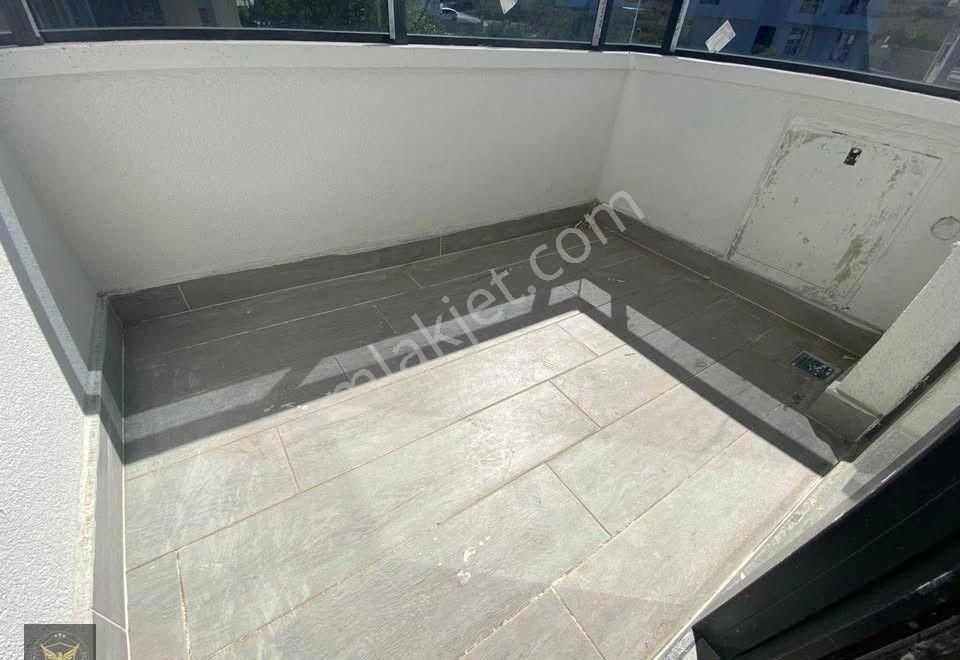 Beylikdüzü'nde Metrobüse Komşu 1+1 Özel Tasarımlı Dairemiz... - Görsel 6