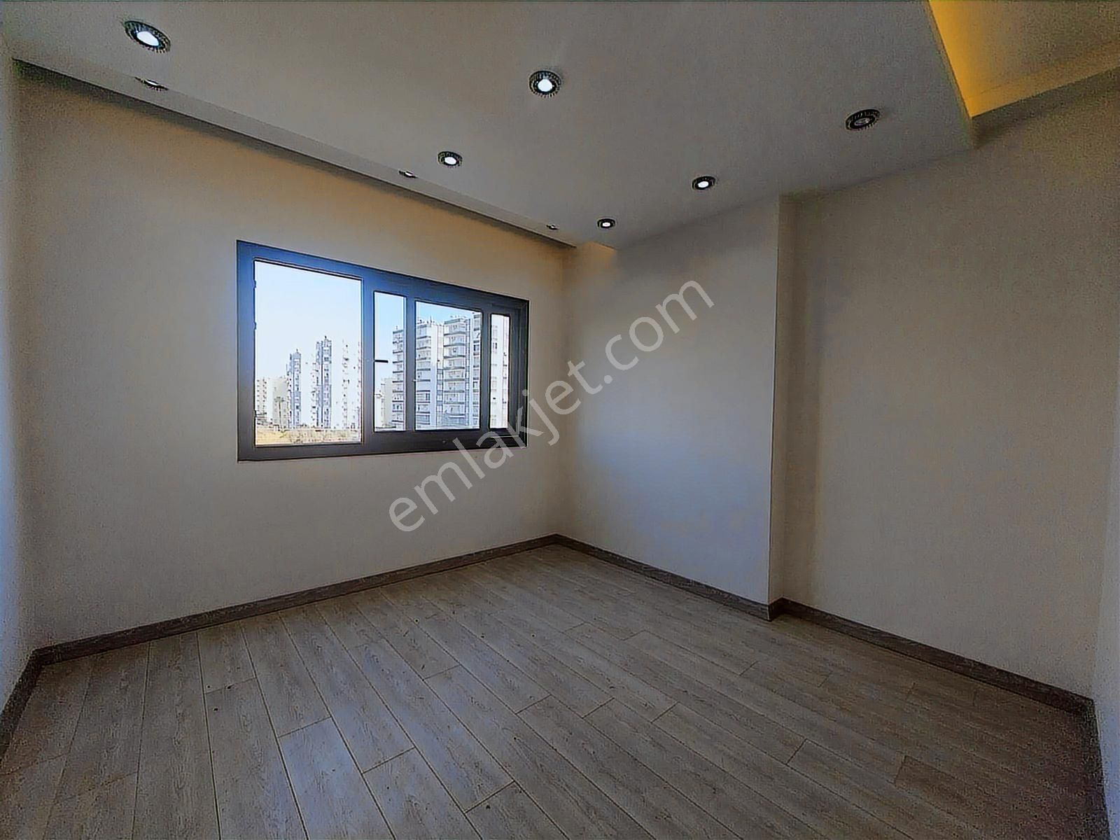 Kolezyum'dan Yaşardoğu Cad. Deniz Manzaralı Yerden Isıtmalı 3+1 - Görsel 9