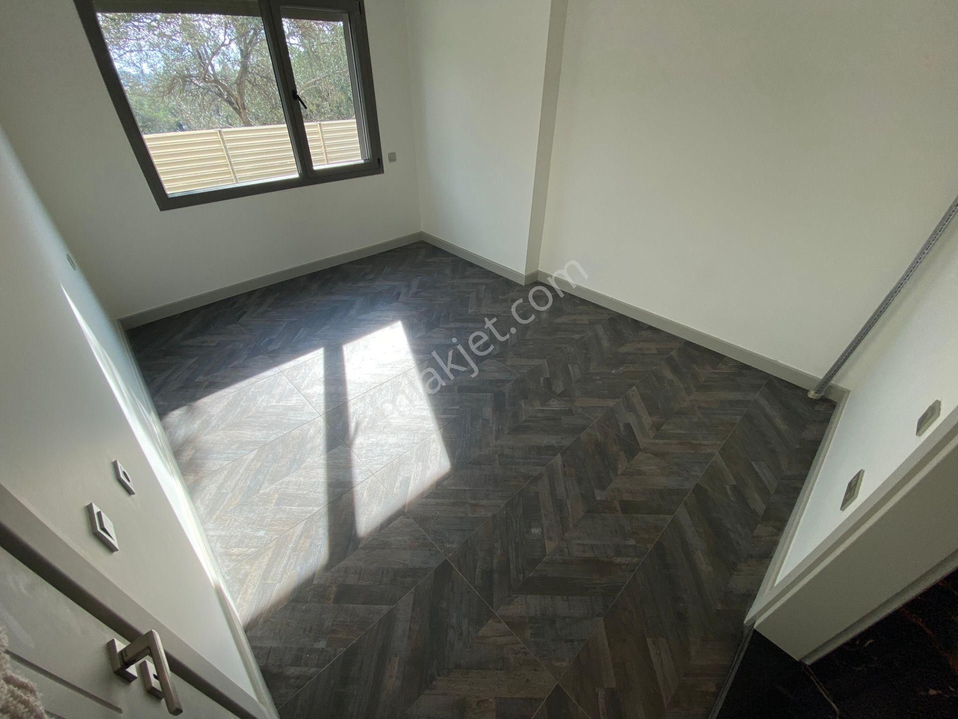 Güre Oteller Bölgesinde Deniz Manzaralı 4+1 Tam Müstakil - Görsel 13