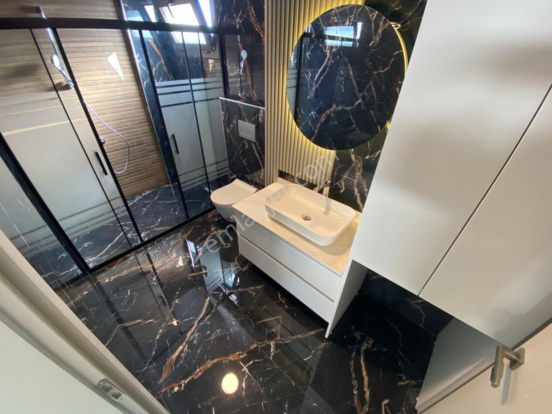 Güre Oteller Bölgesinde Deniz Manzaralı 4+1 Tam Müstakil - Görsel 15