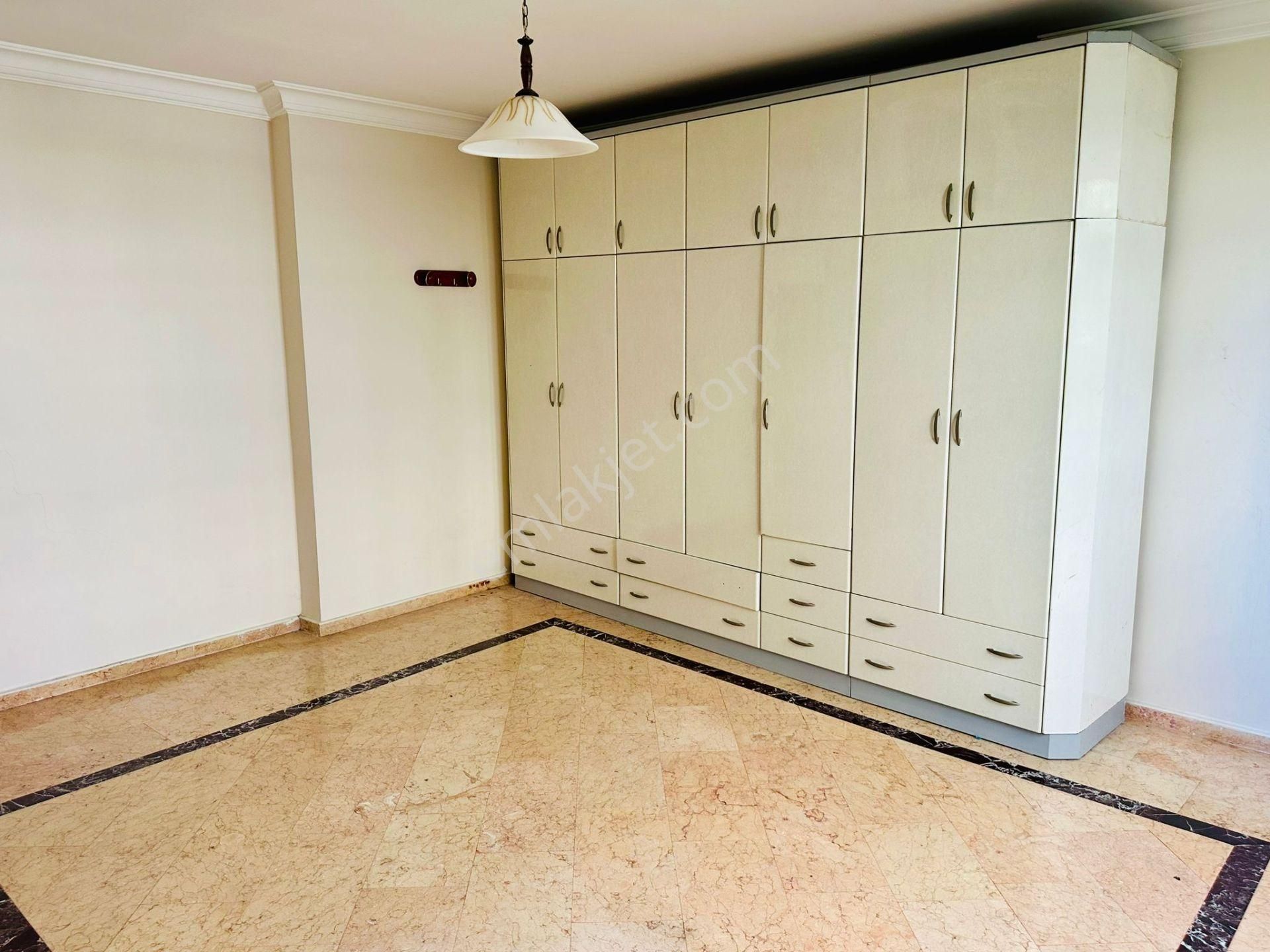 Mezitlide Acil Kiralık 4+1 Daire - Görsel 12