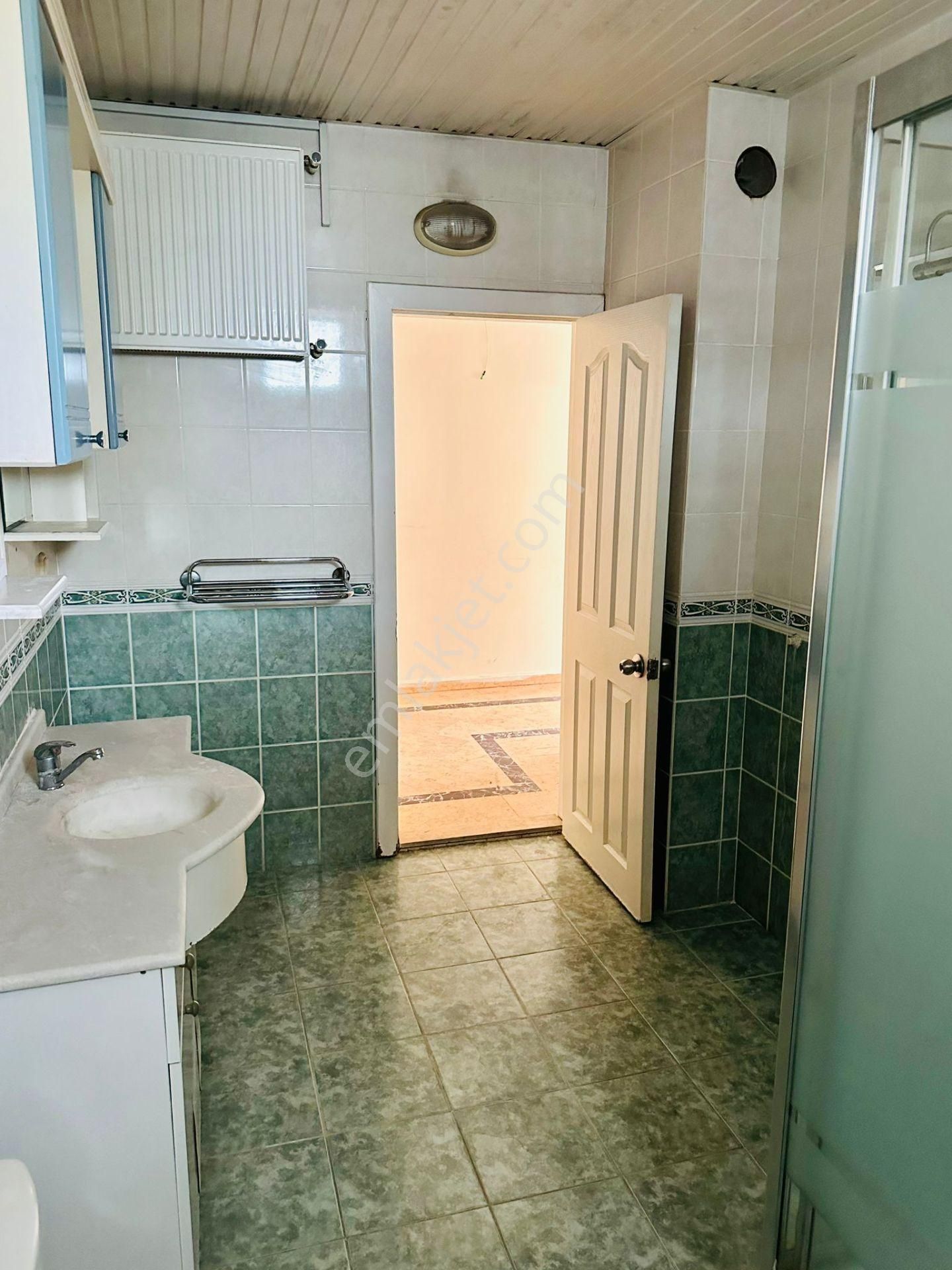 Mezitlide Acil Kiralık 4+1 Daire - Görsel 11