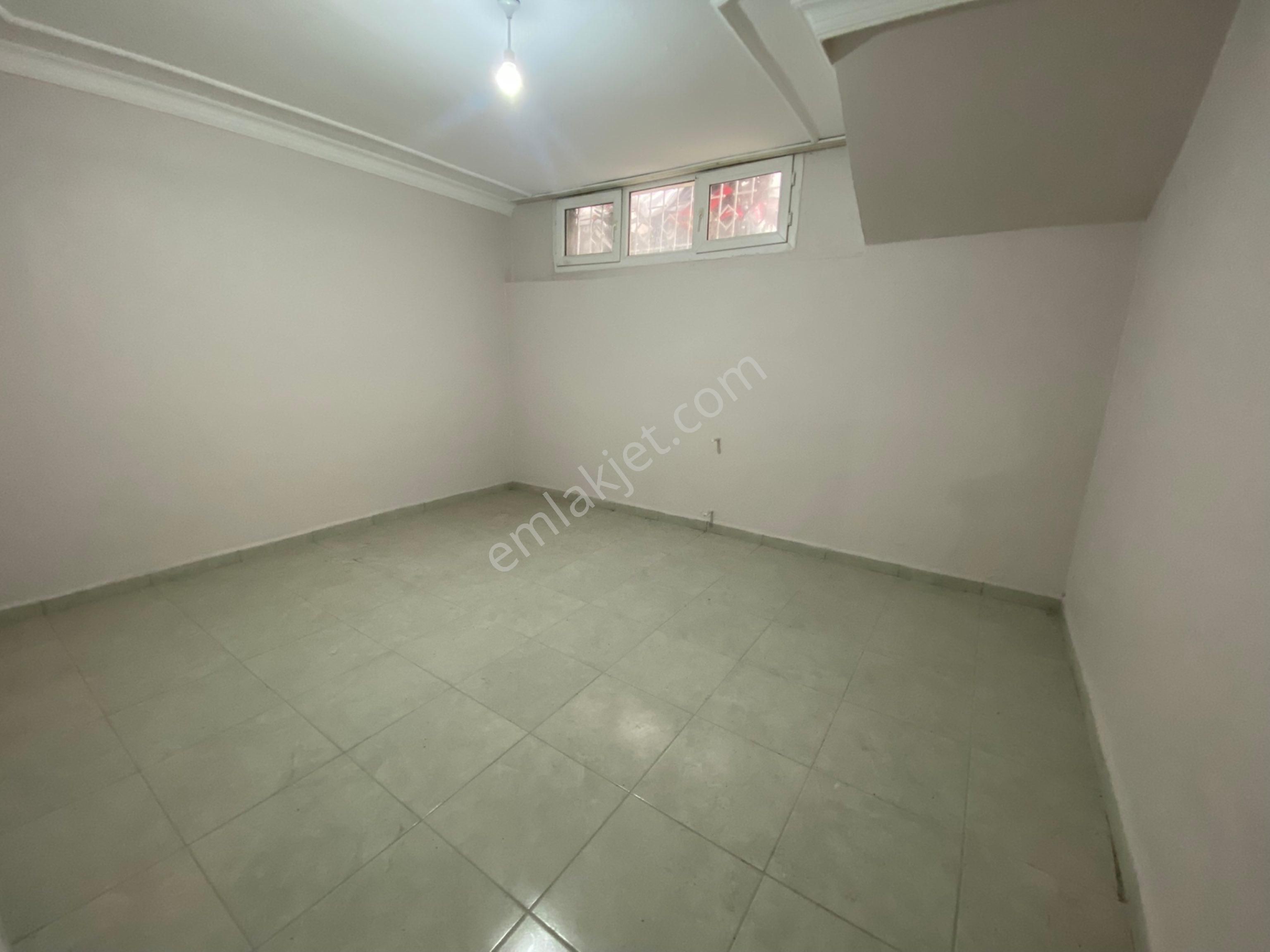 Yeşilyurt Hast. Ve Ordu Cd. Yakını Bakımlı Bahçeli 80m2-2+1 Daire - Görsel 32