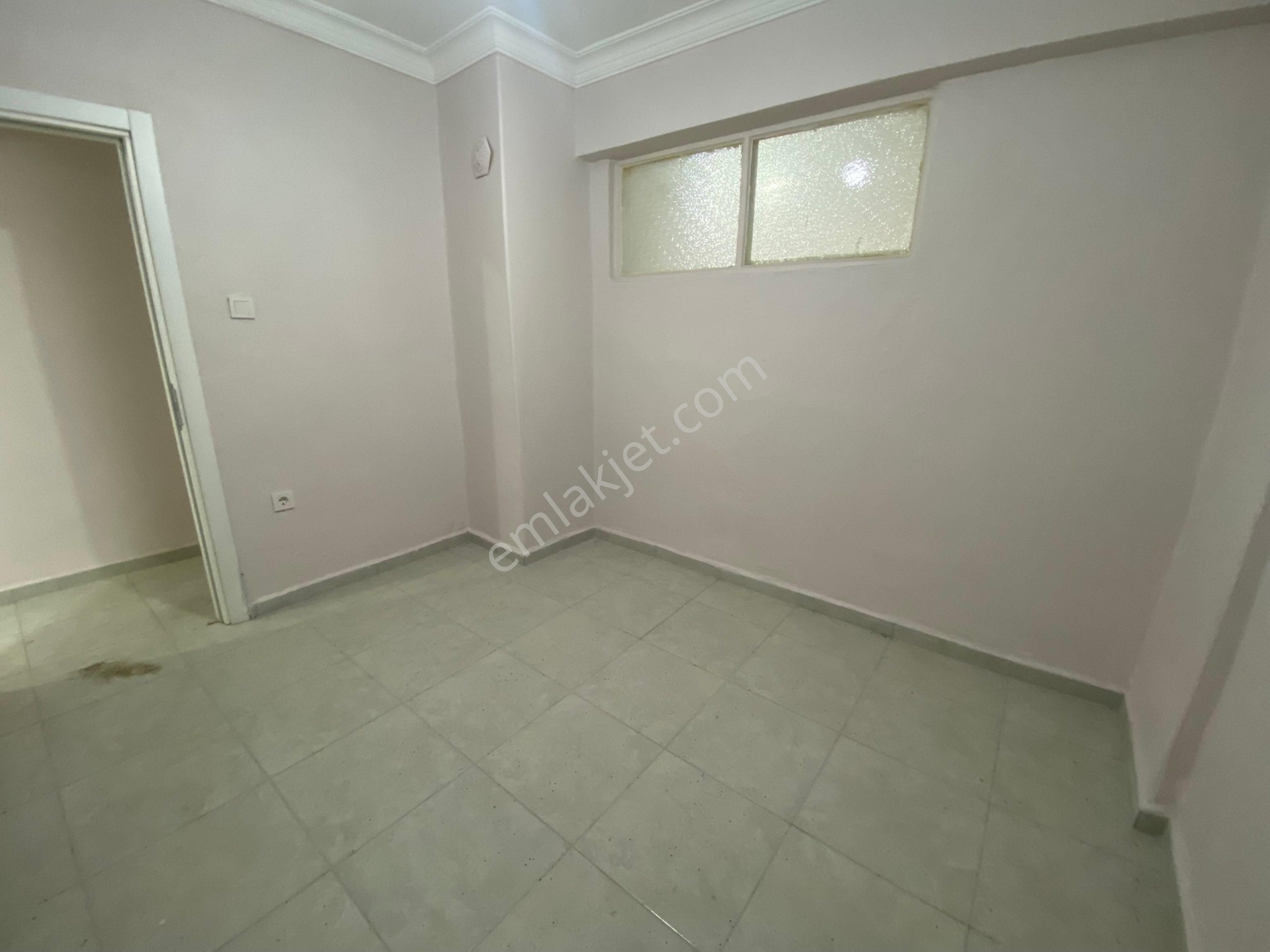 Yeşilyurt Hast. Ve Ordu Cd. Yakını Bakımlı Bahçeli 80m2-2+1 Daire - Görsel 17