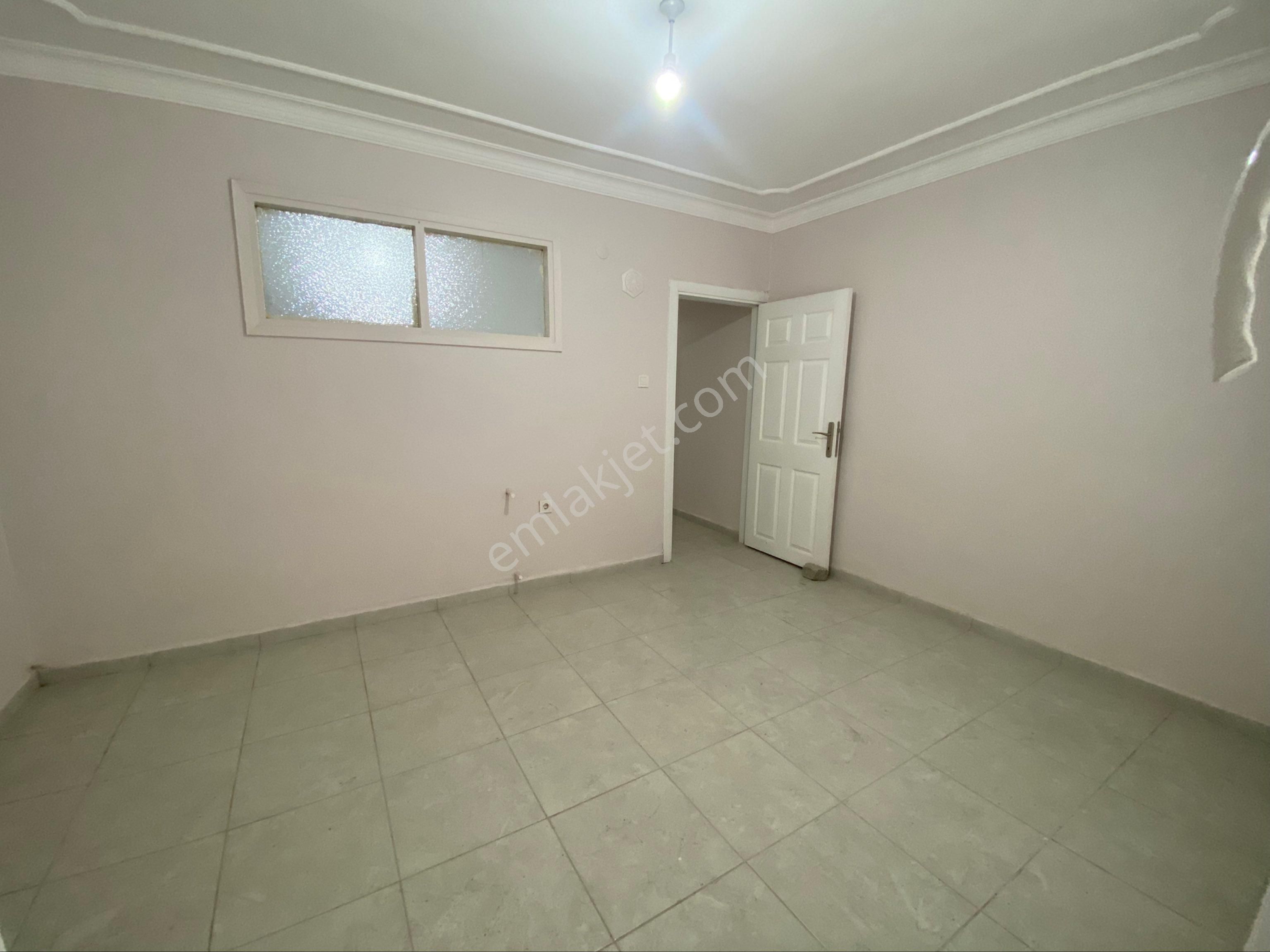 Yeşilyurt Hast. Ve Ordu Cd. Yakını Bakımlı Bahçeli 80m2-2+1 Daire - Görsel 2