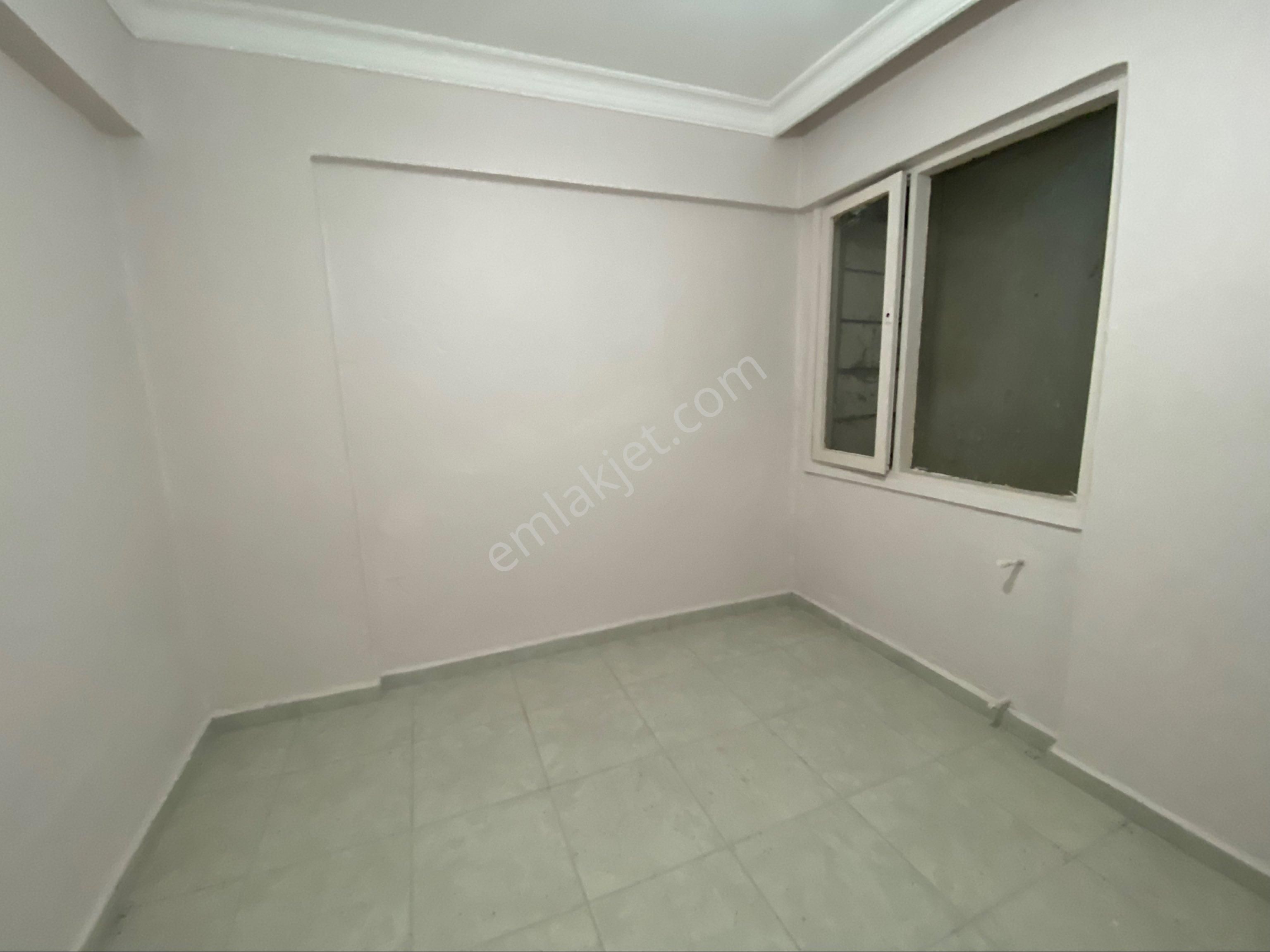 Yeşilyurt Hast. Ve Ordu Cd. Yakını Bakımlı Bahçeli 80m2-2+1 Daire - Görsel 15