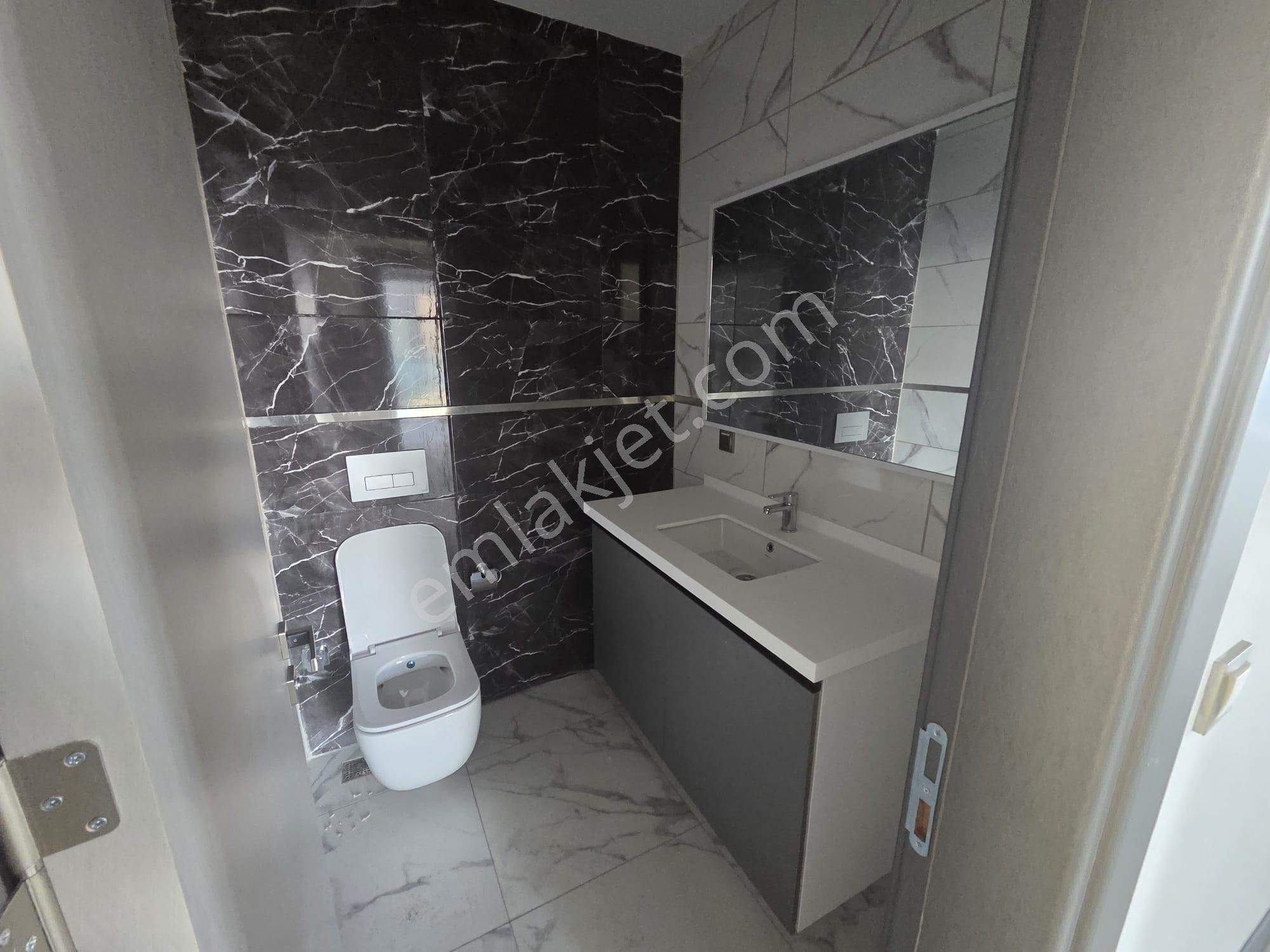 Çömlekçi Toki Sıra Evler'de 4+1 Kiralık Residans - Görsel 33