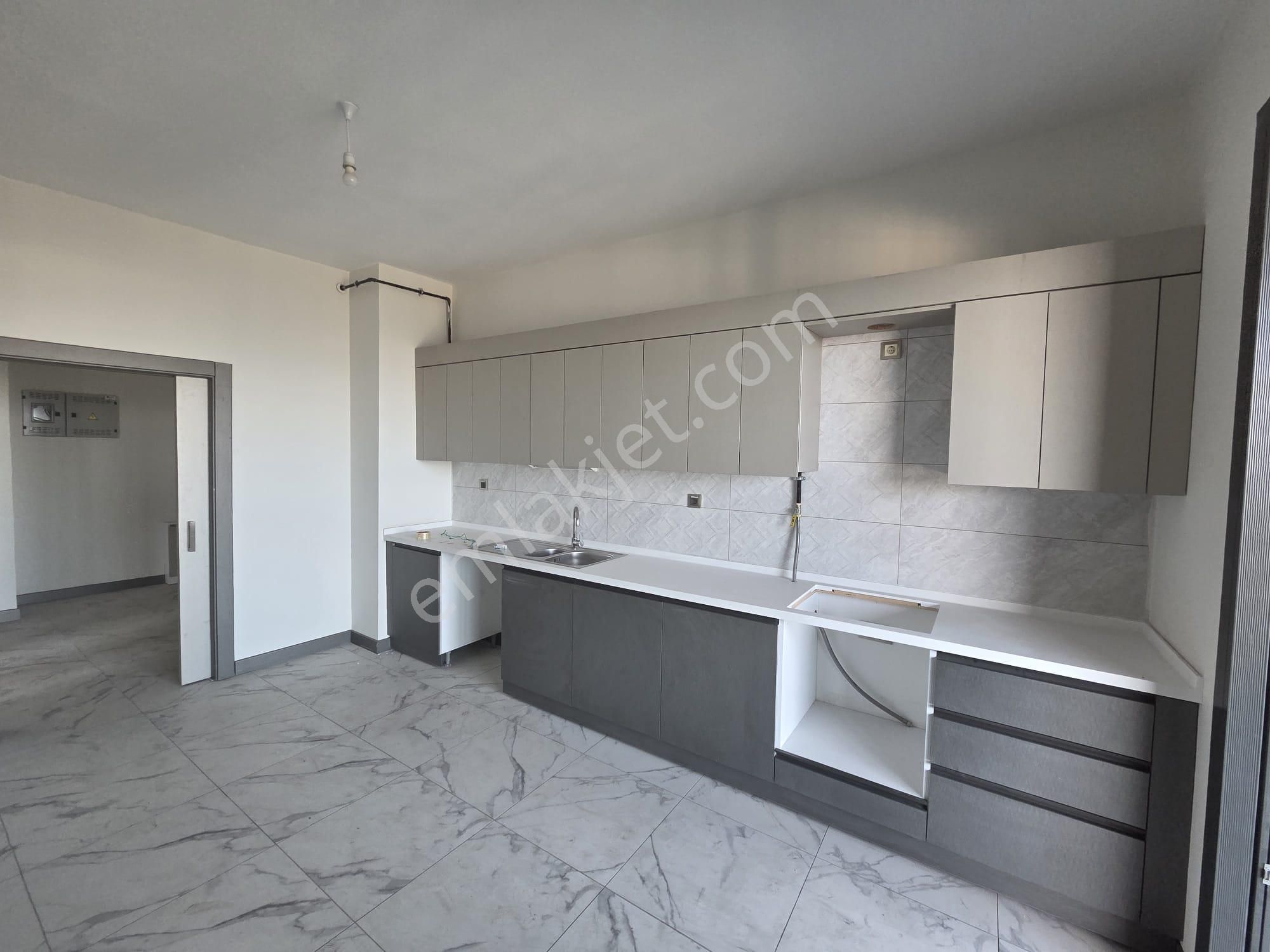 Çömlekçi Toki Sıra Evler'de 4+1 Kiralık Residans - Görsel 25