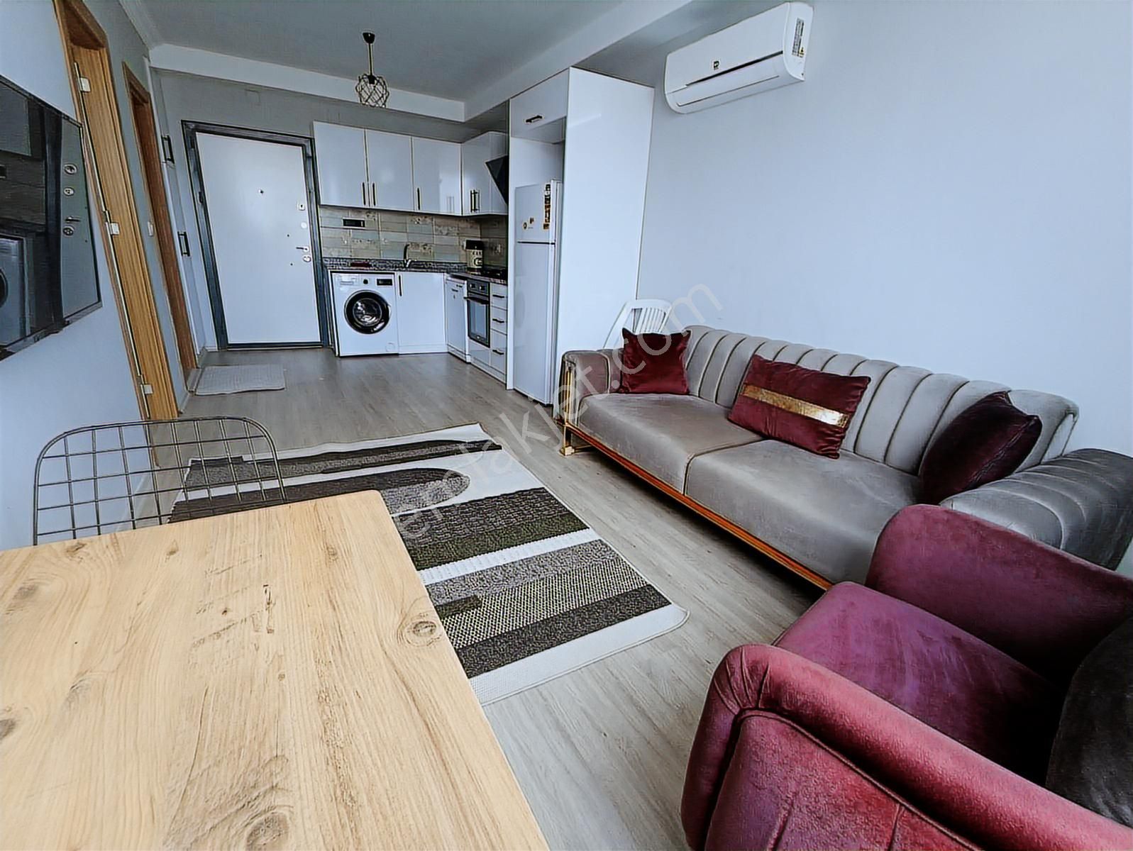 Atıcı'dan Belediye Yanında Kiracılı Eşyalı 1+1 Satılık Daire - Görsel 14
