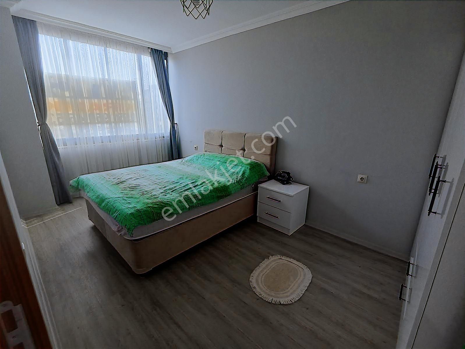 Atıcı'dan Belediye Yanında Kiracılı Eşyalı 1+1 Satılık Daire - Görsel 19
