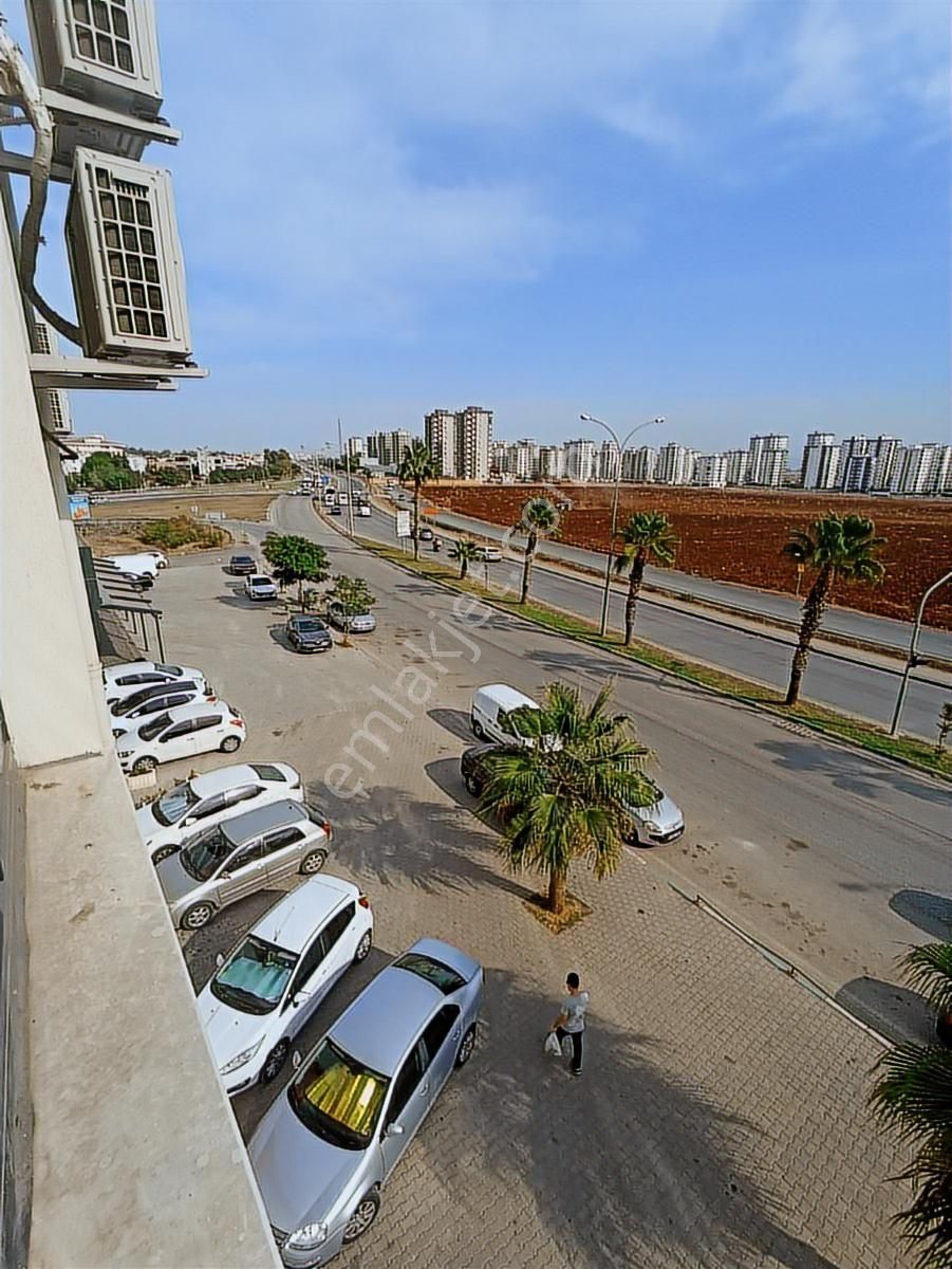 Atıcı'dan Belediye Yanında Kiracılı Eşyalı 1+1 Satılık Daire - Görsel 11