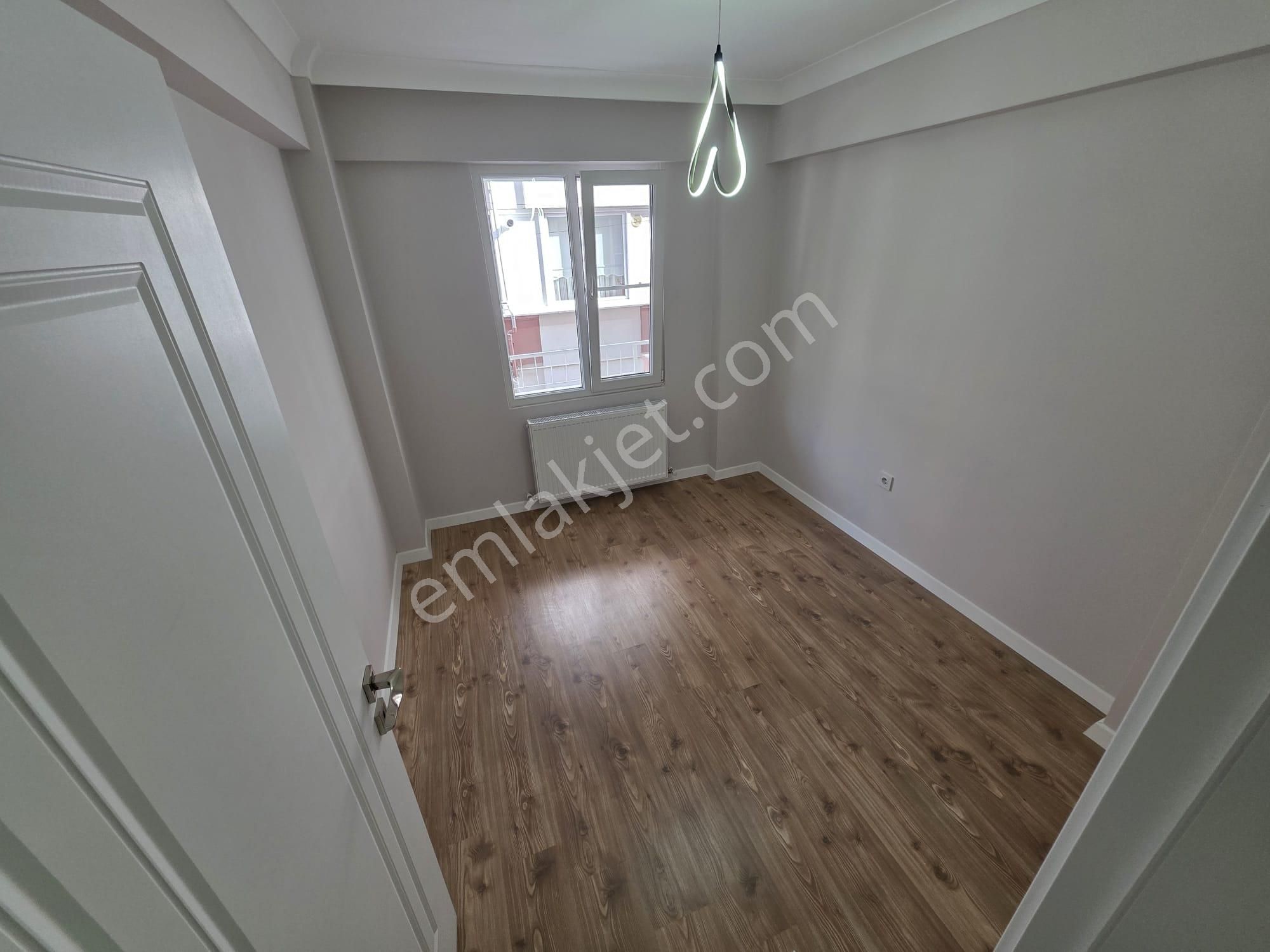 Irmaksudan İkizçayda 3+1 Doğalğazlı Ara Kat Ön Cephe Ayrı Mutfak Daire - Görsel 23