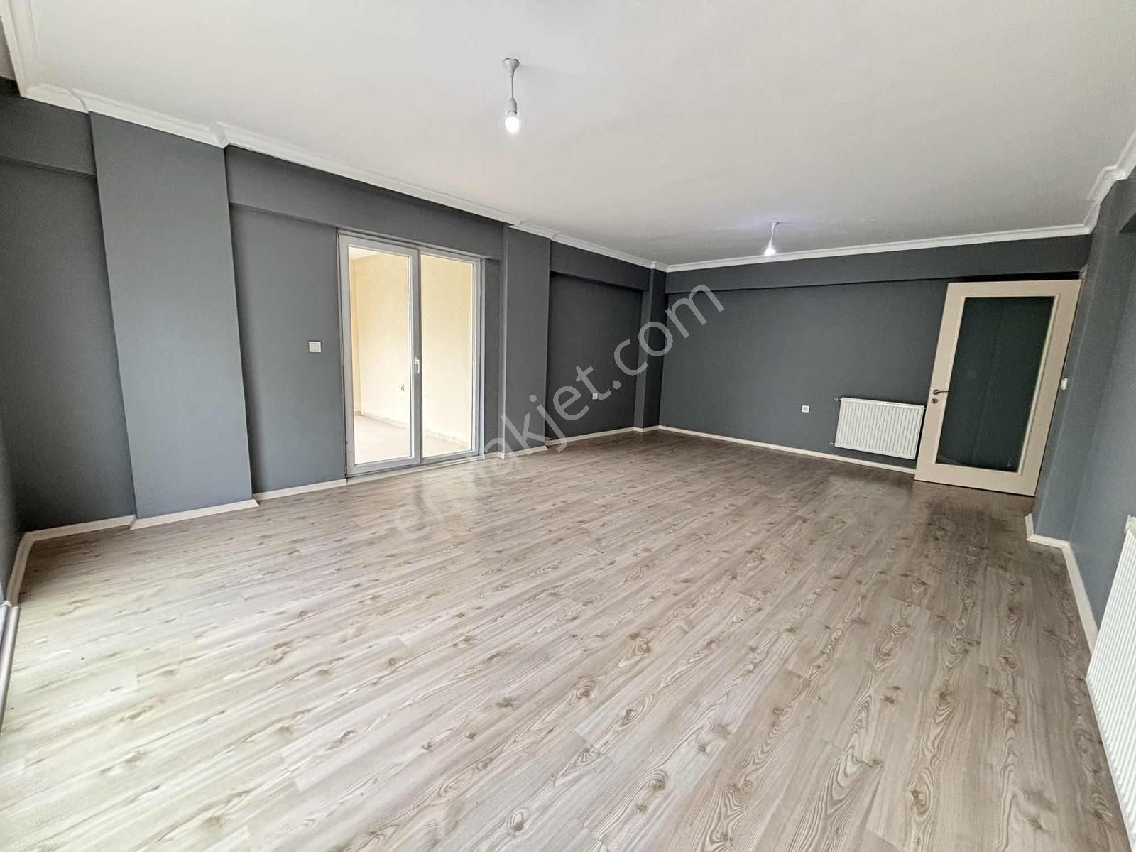 Yamaner'den Görükle Aile Sitesinde Kiralık 3+1 140 M² Daire - Görsel 6