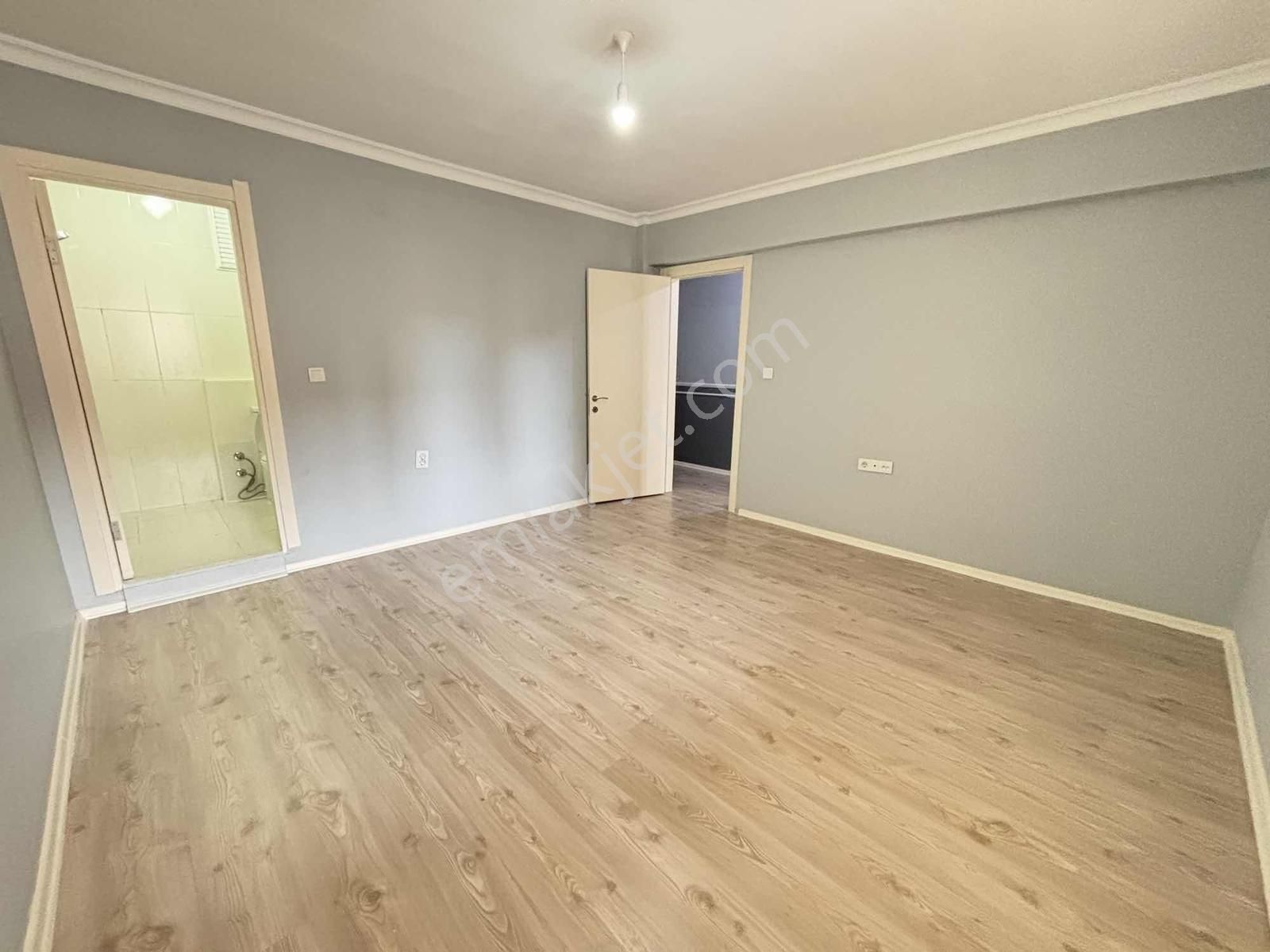 Yamaner'den Görükle Aile Sitesinde Kiralık 3+1 140 M² Daire - Görsel 5
