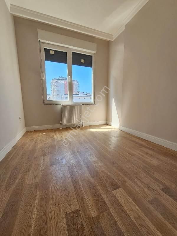 Suadiye'de Bağdat'a Yakın Lüks Binada Sıfır 2+1 Daire!!! - Görsel 7