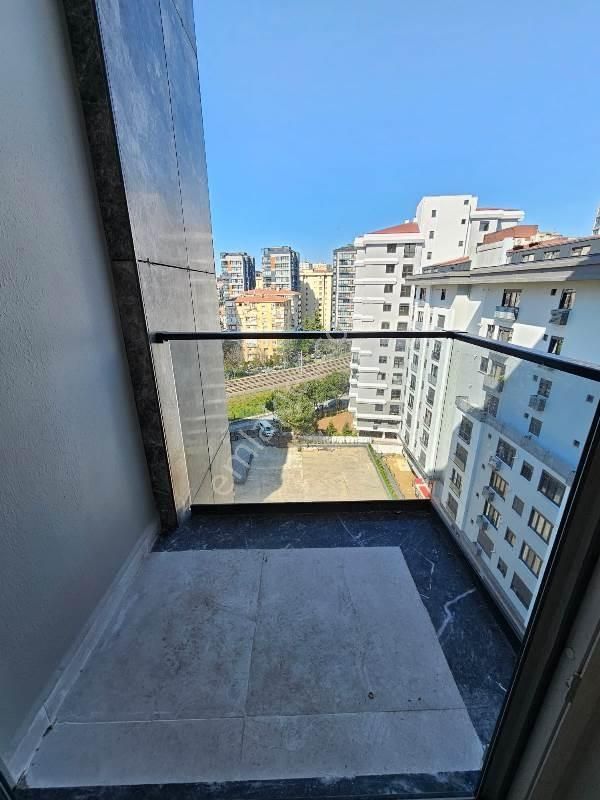 Suadiye'de Bağdat'a Yakın Lüks Binada Sıfır 2+1 Daire!!! - Görsel 5