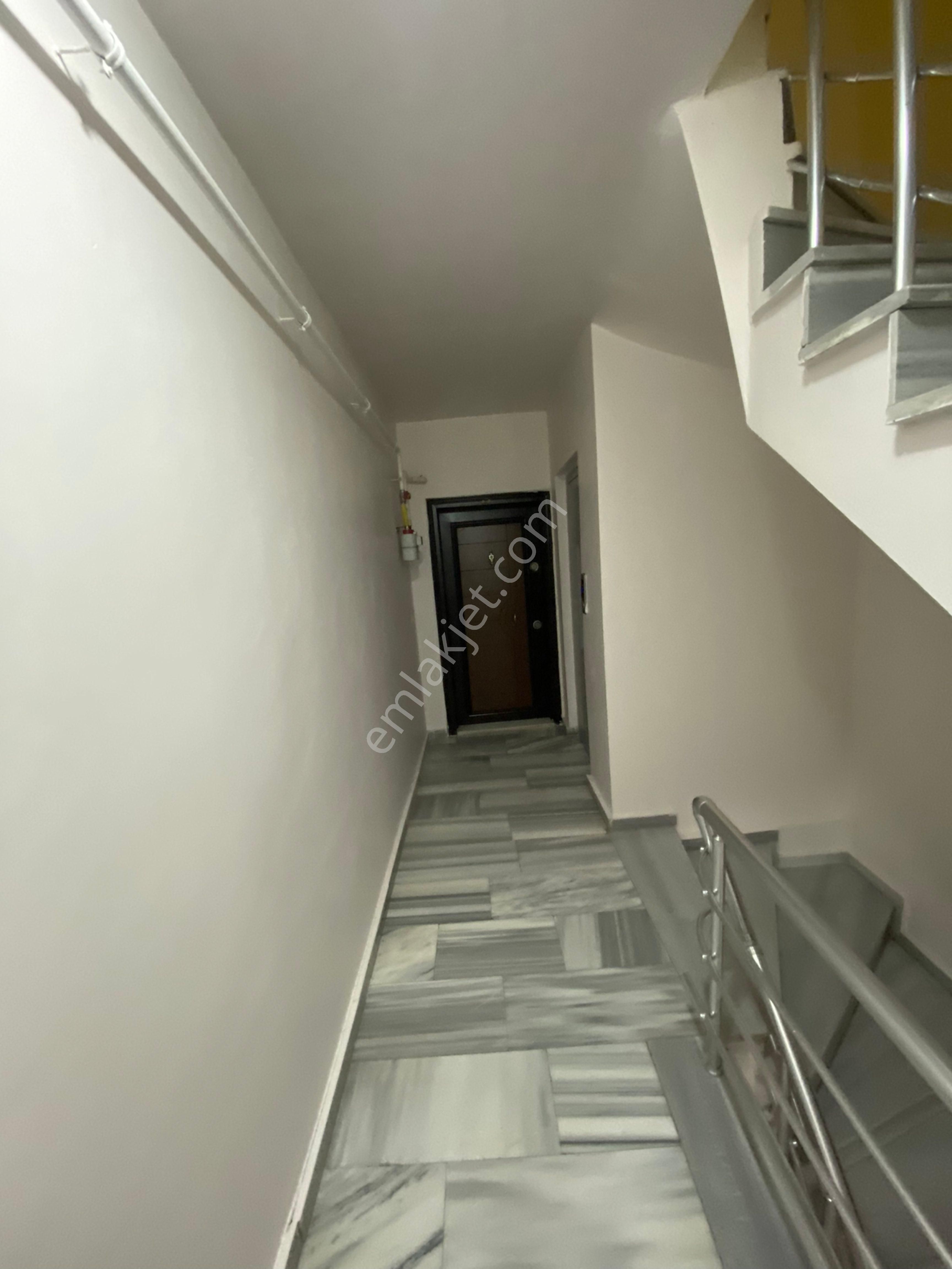 Biga Hamdibey Mahallesinde Kiralık 2+1 Daire - Görsel 4