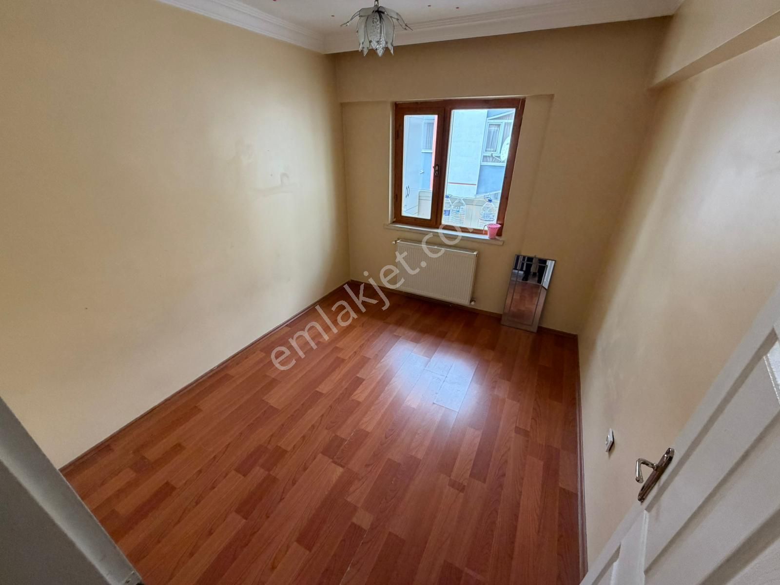 Akşemsettin Mah 3+1 Ara Katta Bağımsız Geniş M² Ön Cephe Daire - Görsel 15