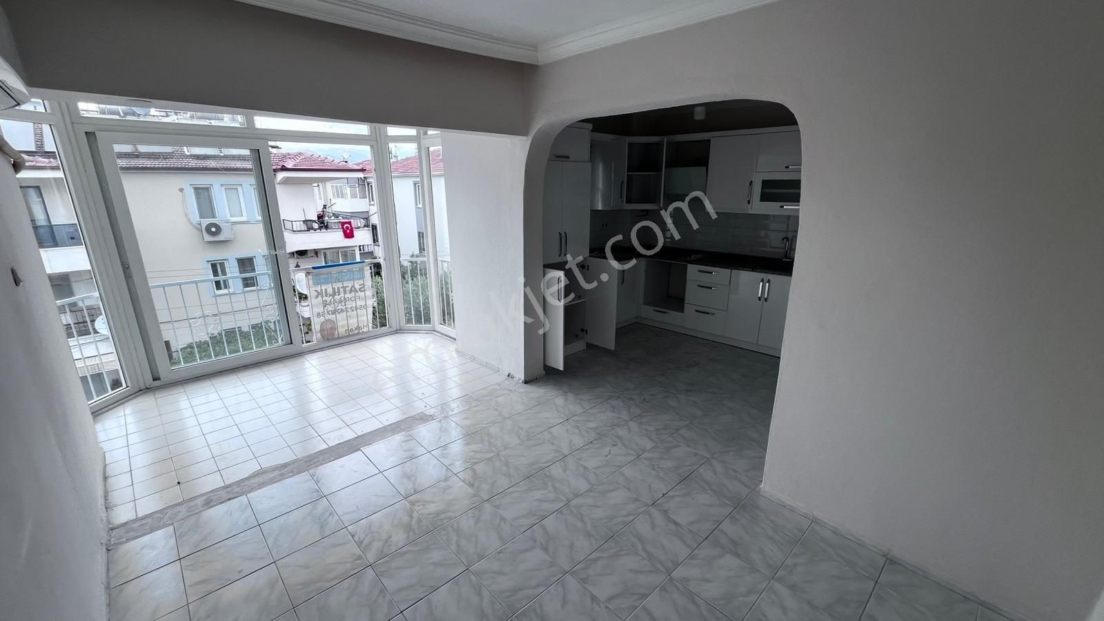 Stoptan Tuzla Denize 350m. 3+1 Bakımlı İkinci Kat 6.750 - Görsel 6