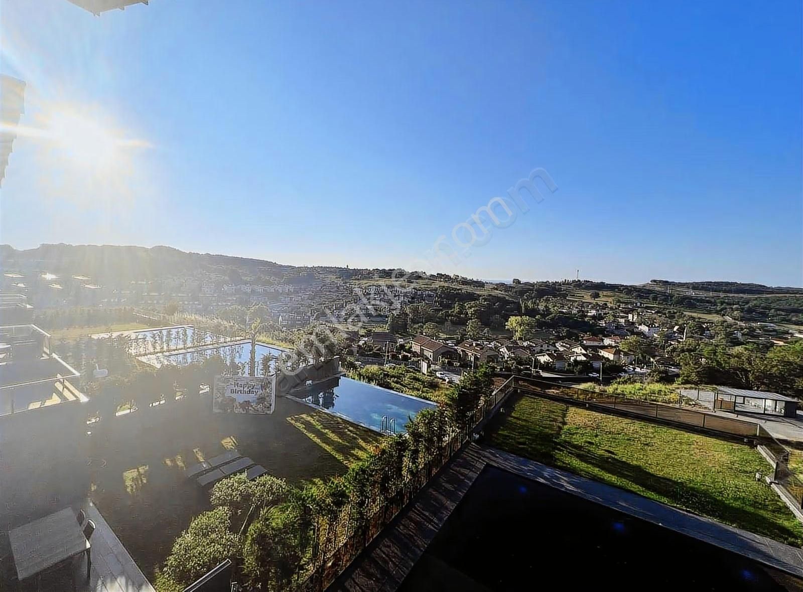 Zekeriyaköyde Modern Yeni Yapım Akıllı Ev Sistemli Satılık Villa - Görsel 18