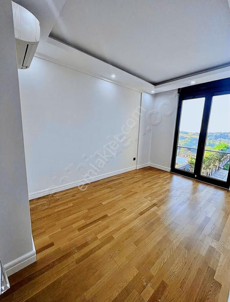 Zekeriyaköyde Modern Yeni Yapım Akıllı Ev Sistemli Satılık Villa - Görsel 21