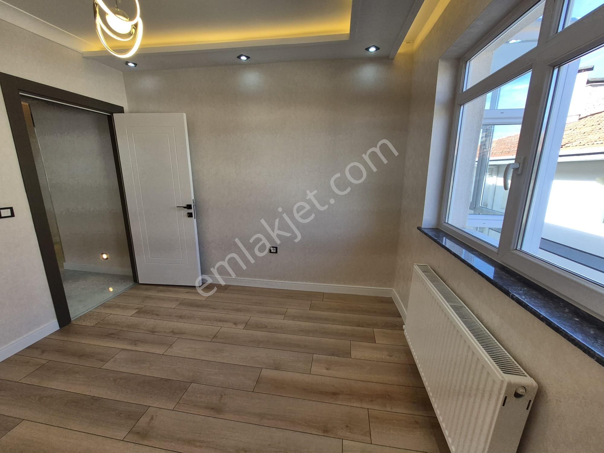 *** Şeftali Sok 3+1 Yenilenmiş Satılık Daire *** - Görsel 23