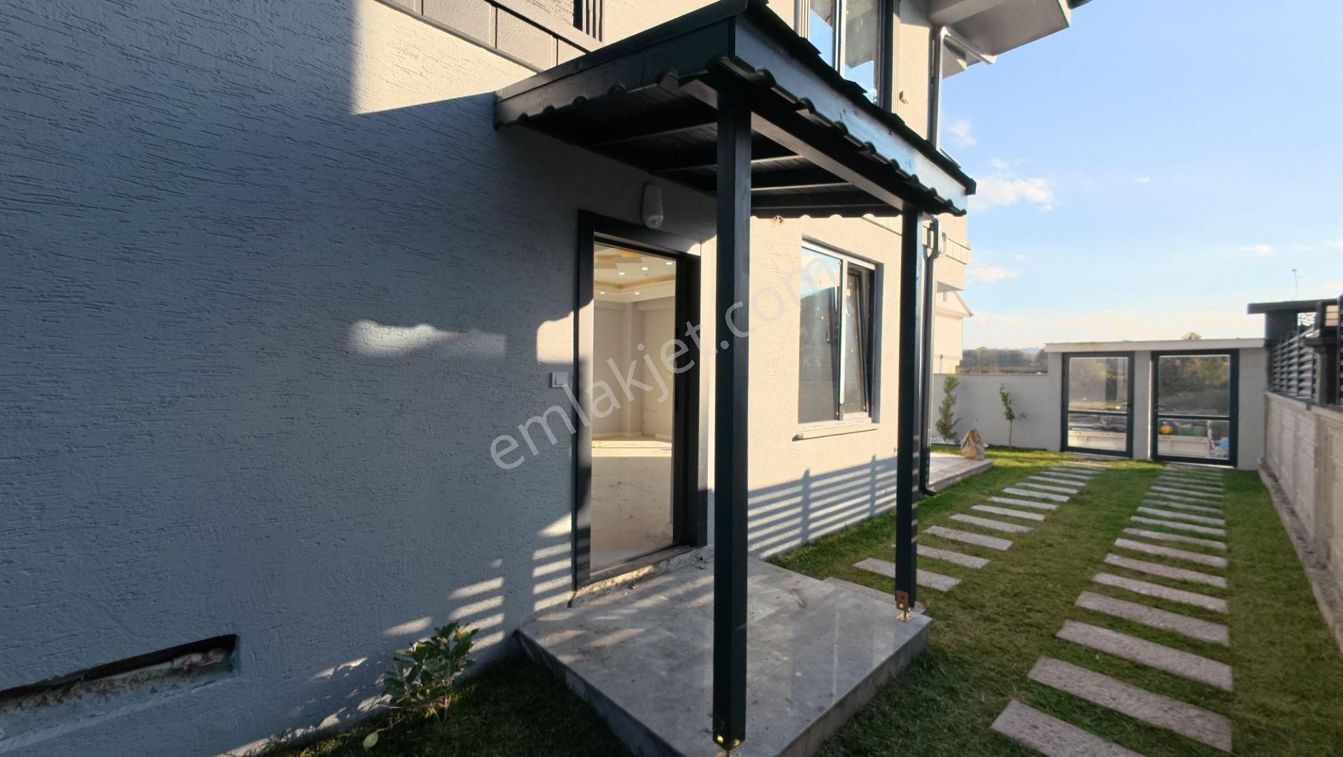 Kocaali De Havuzlu Ön Cephe 4+1 Villa - Görsel 15