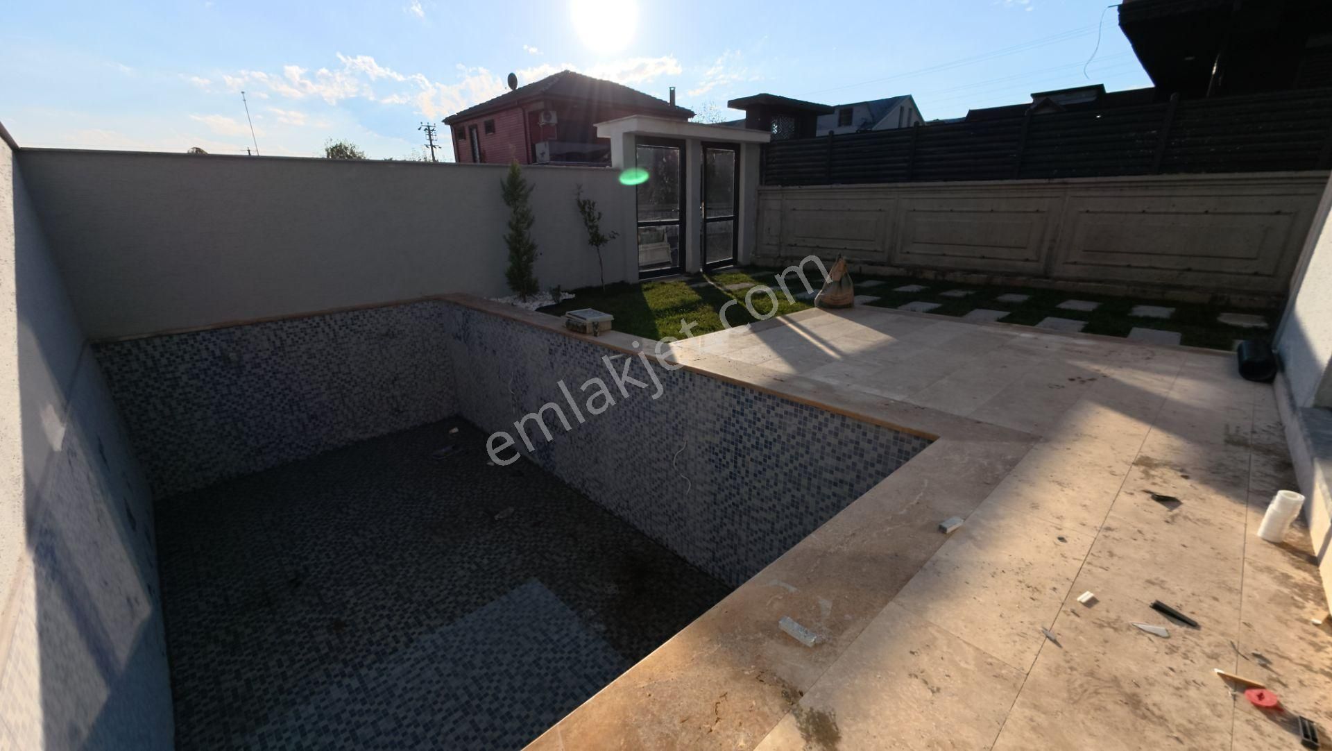 Kocaali De Havuzlu Ön Cephe 4+1 Villa - Görsel 12